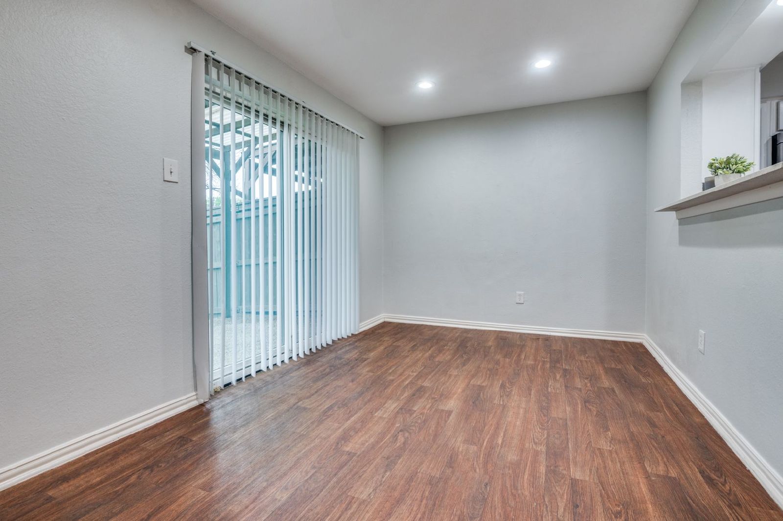 Charming 2-Bedroom Townhome with Private Backyard in the Heart of Farmers Branch property image