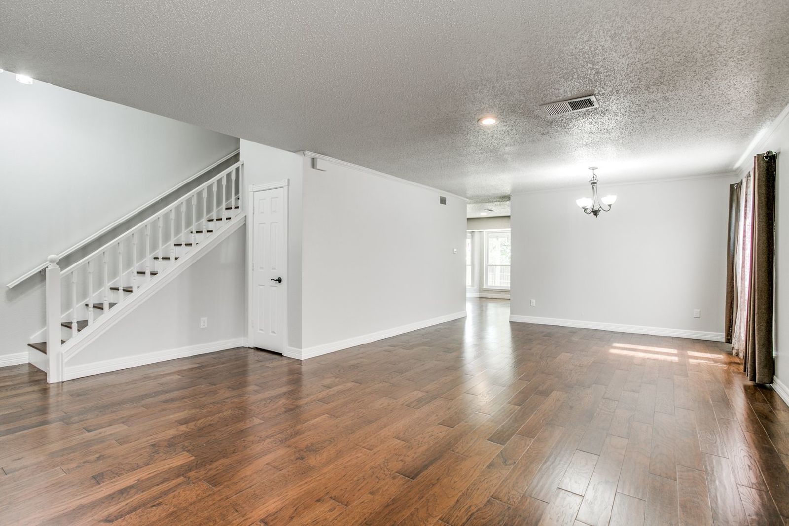 Stunning 4-Bedroom Home  in the Heart of Flower Mound property image