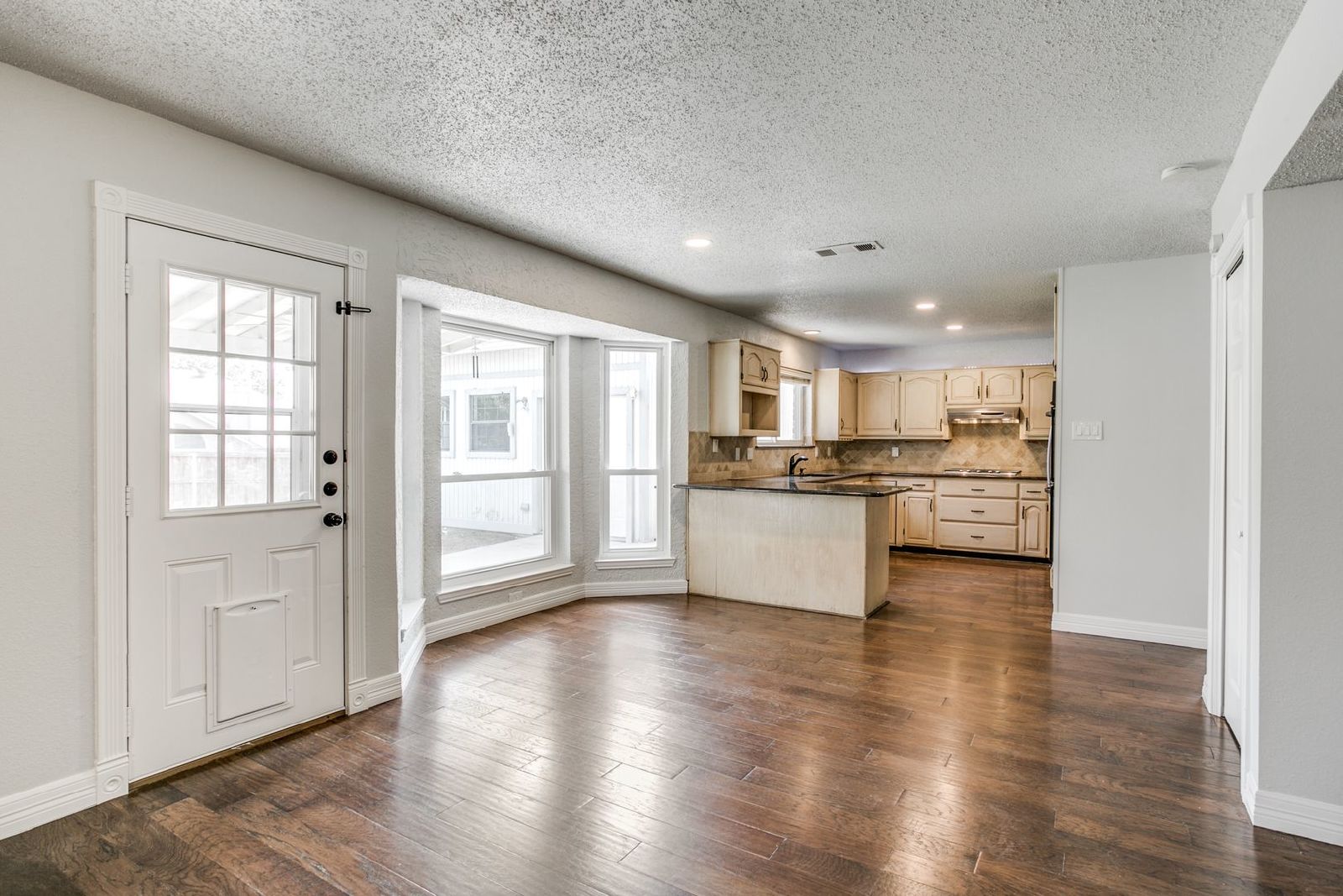 Stunning 4-Bedroom Home  in the Heart of Flower Mound property image