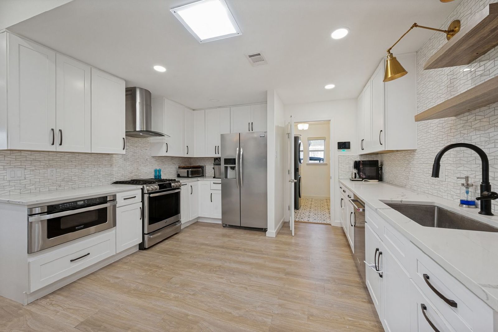 Fully Furnished | Stylish Living in the Heart of Dallas property image