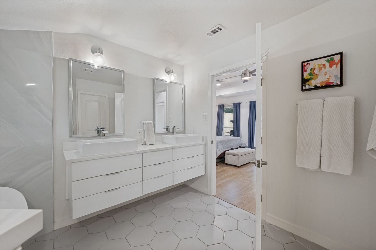 Fully Furnished | Stylish Living in the Heart of Dallas property image