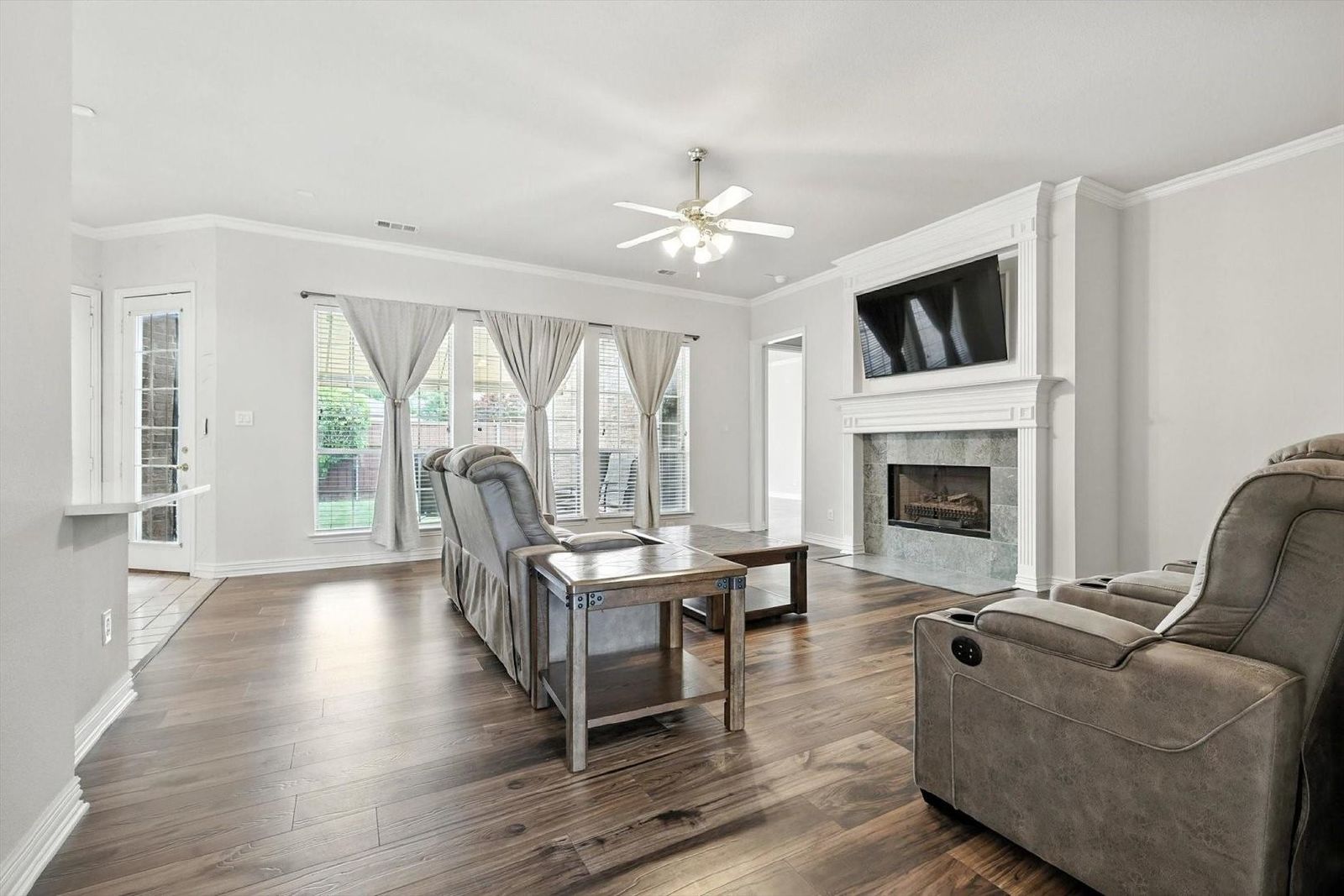 Exclusive 5 Bedroom in Richardson – Immediate Move-In! property image