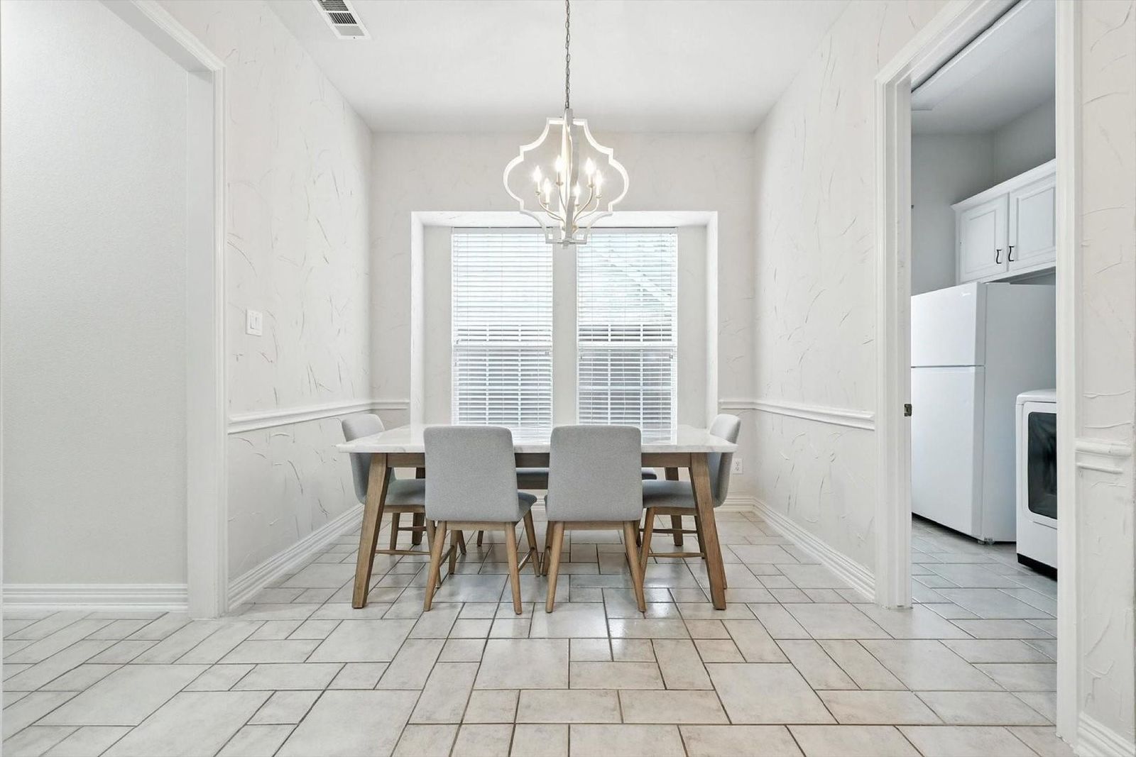 Exclusive 5 Bedroom in Richardson – Immediate Move-In! property image