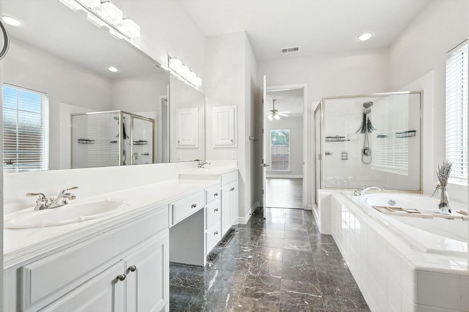 Exclusive 5 Bedroom in Richardson – Immediate Move-In! property image