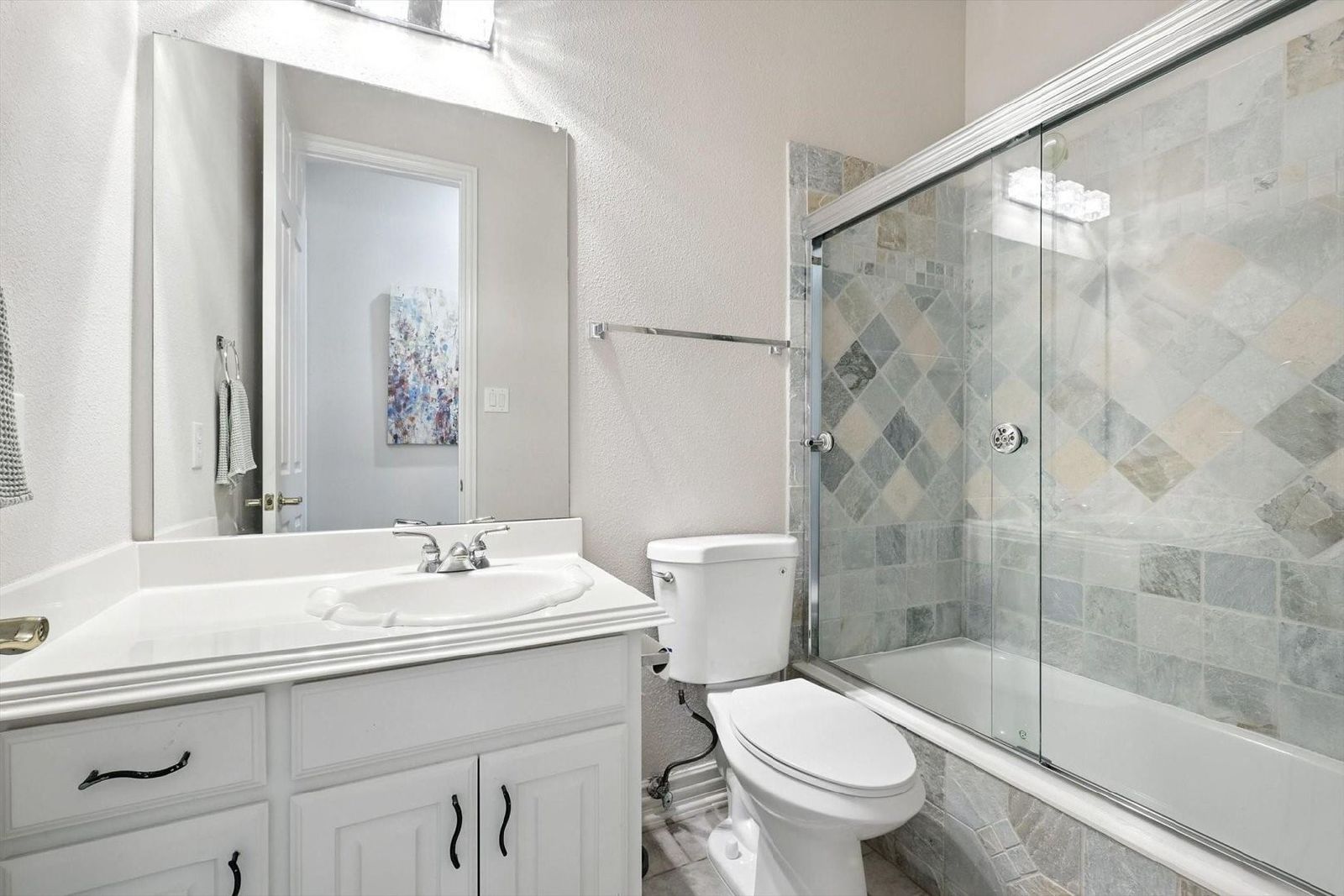 Exclusive 5 Bedroom in Richardson – Immediate Move-In! property image