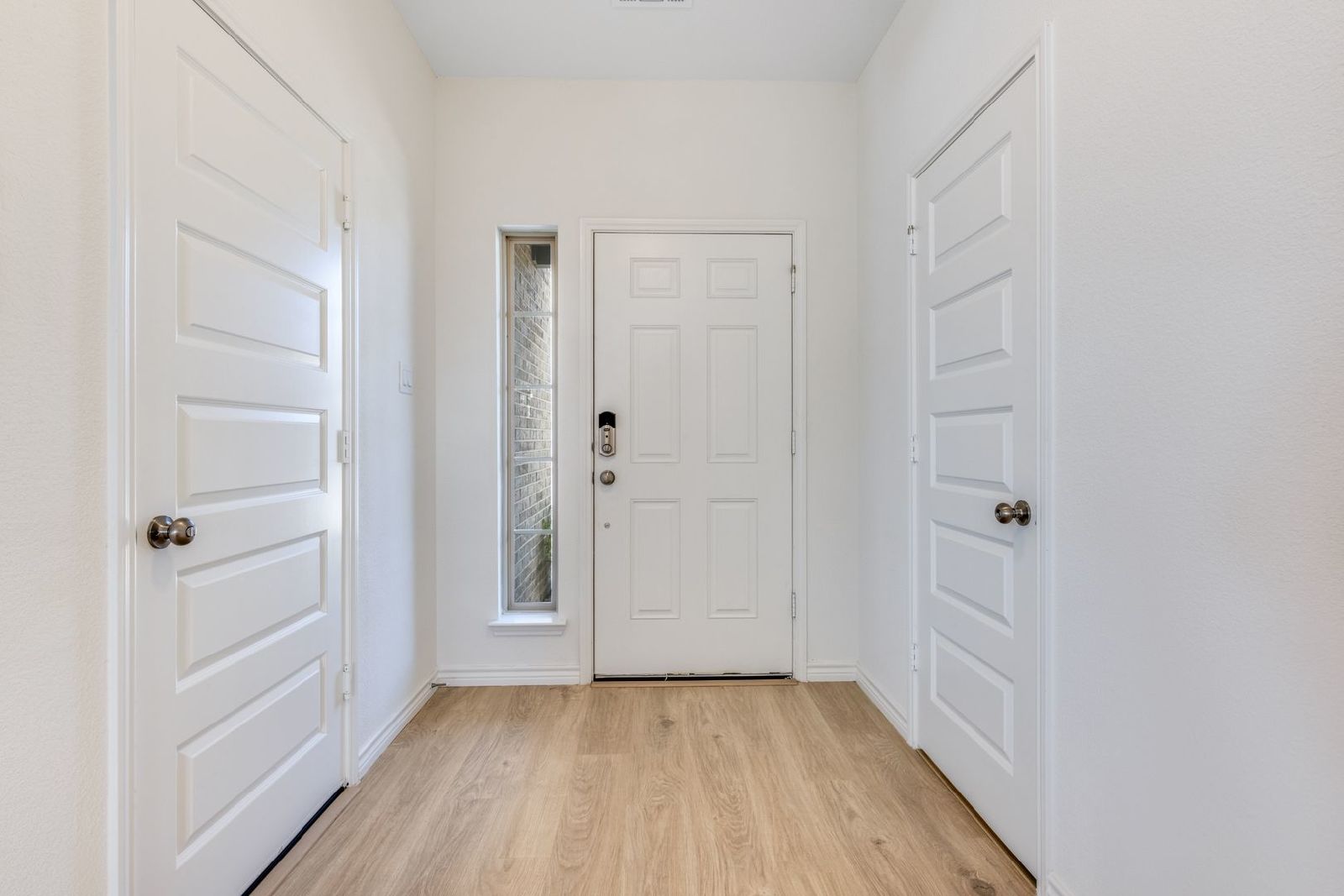 Brand-New 4-Bed, 2.5-Bath Duplex with Fenced Yard property image