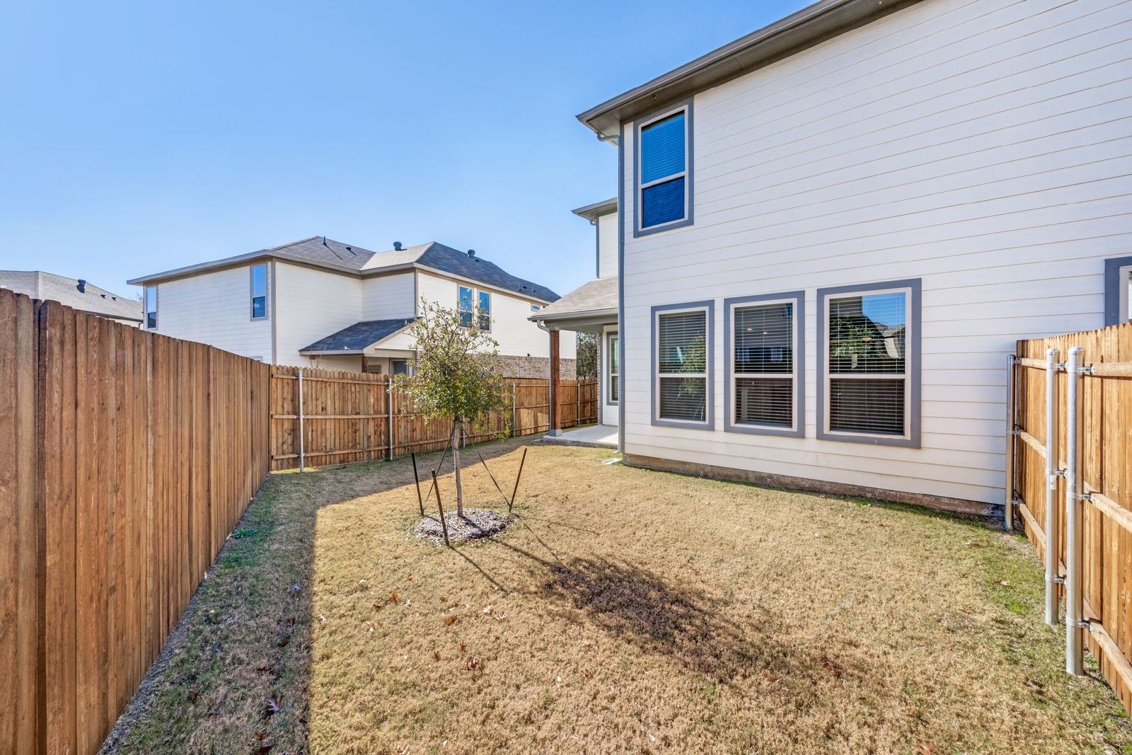 Brand-New 4-Bed, 2.5-Bath Duplex with Fenced Yard property image