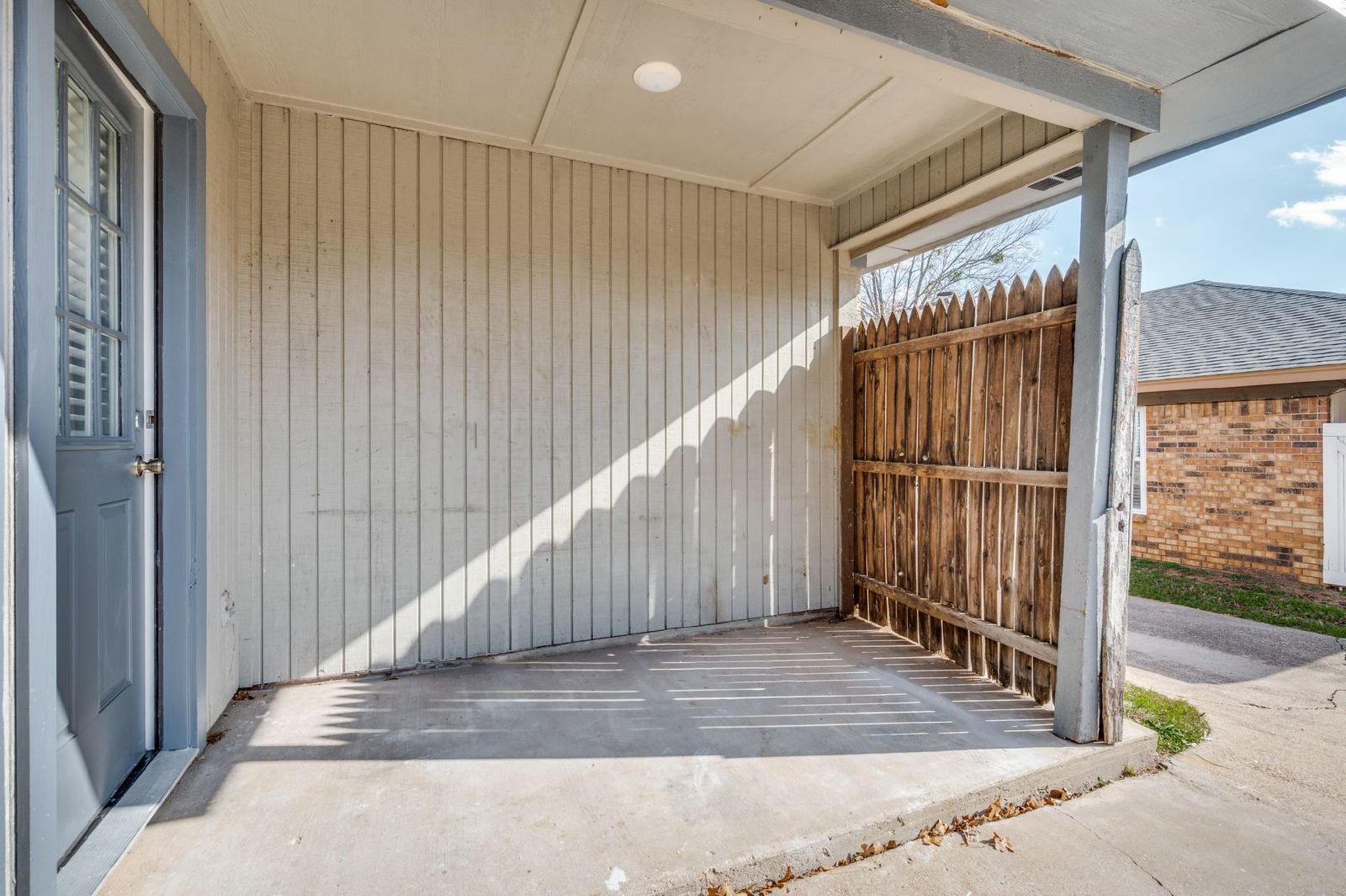 Fully Renovated 3-Bedroom, 2-Bath Duplex in Arlington, TX property image