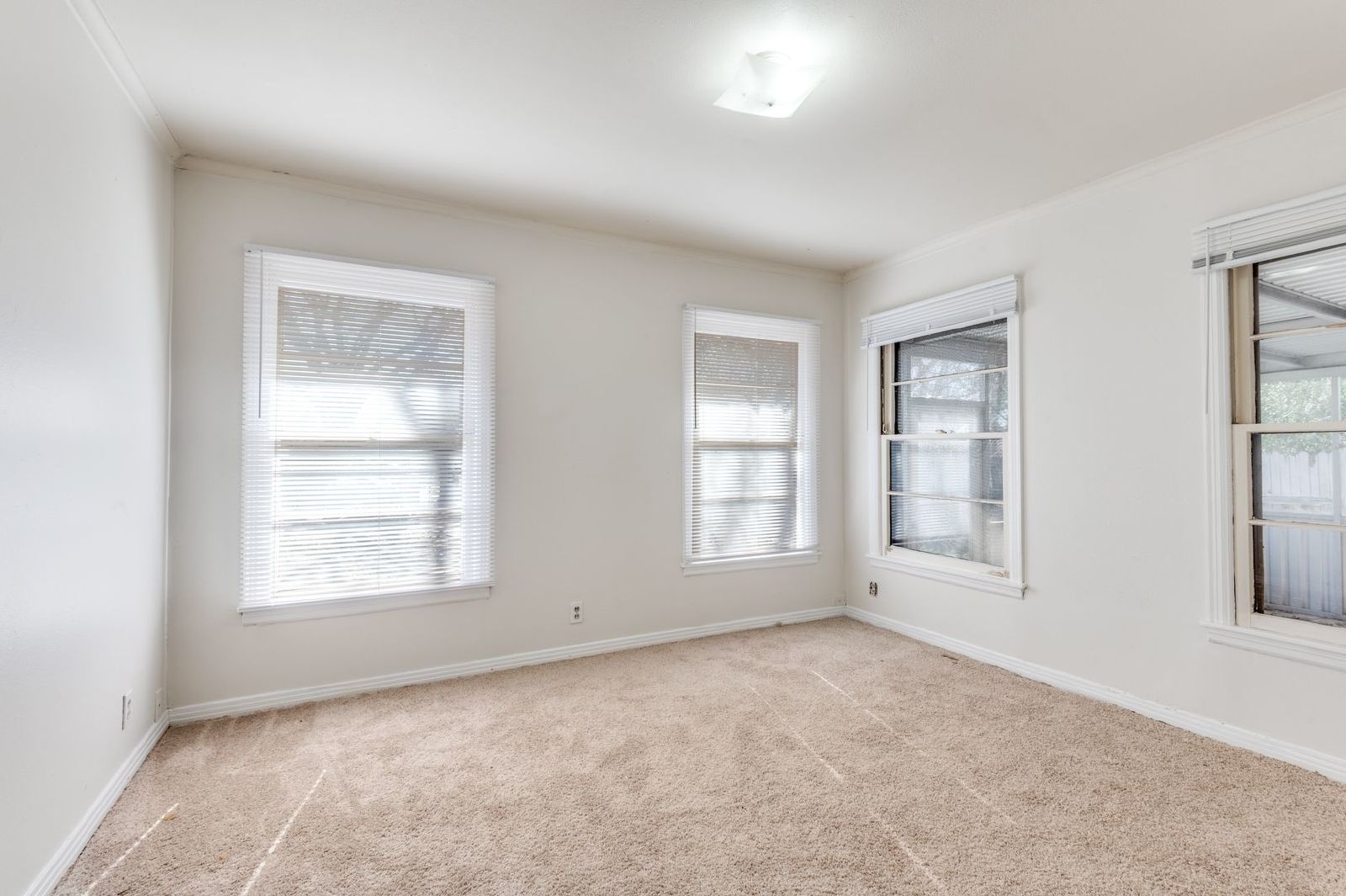 Newly Updated, Ranch Style Home • Huge Backyard & Sunroom! property image