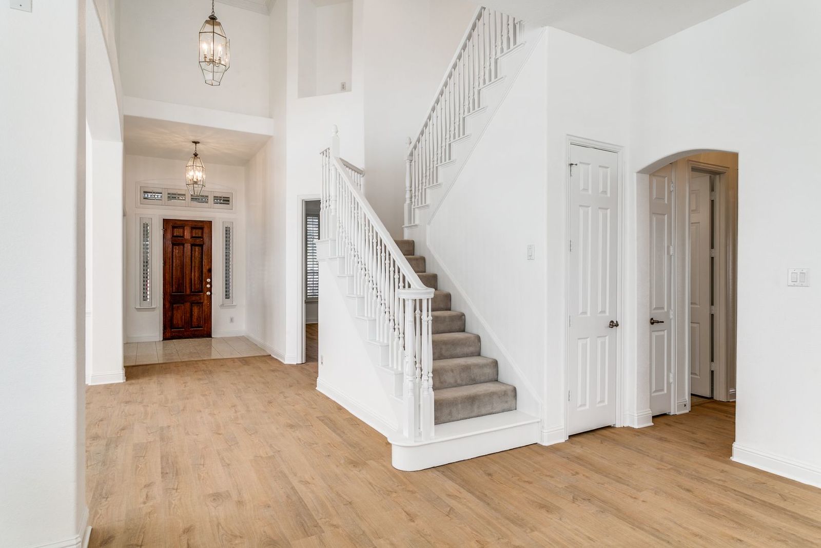 Fully Renovated 4-Bed Home in Gated Hackberry Creek Community property image