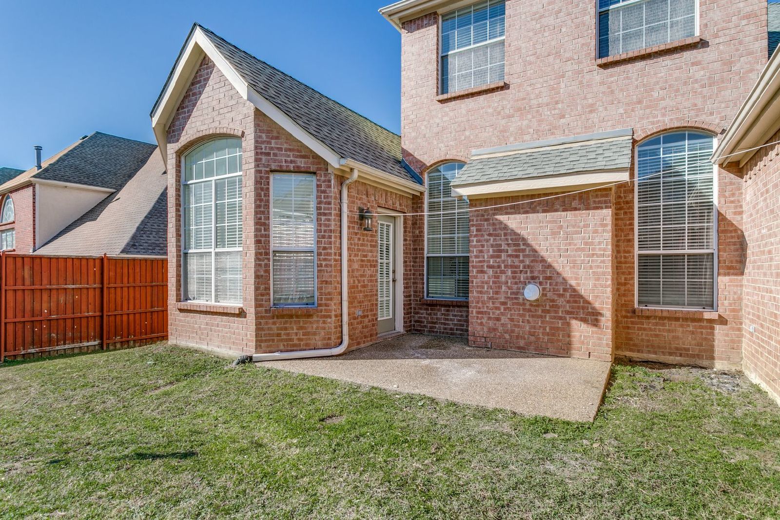 Fully Renovated 4-Bed Home in Gated Hackberry Creek Community property image