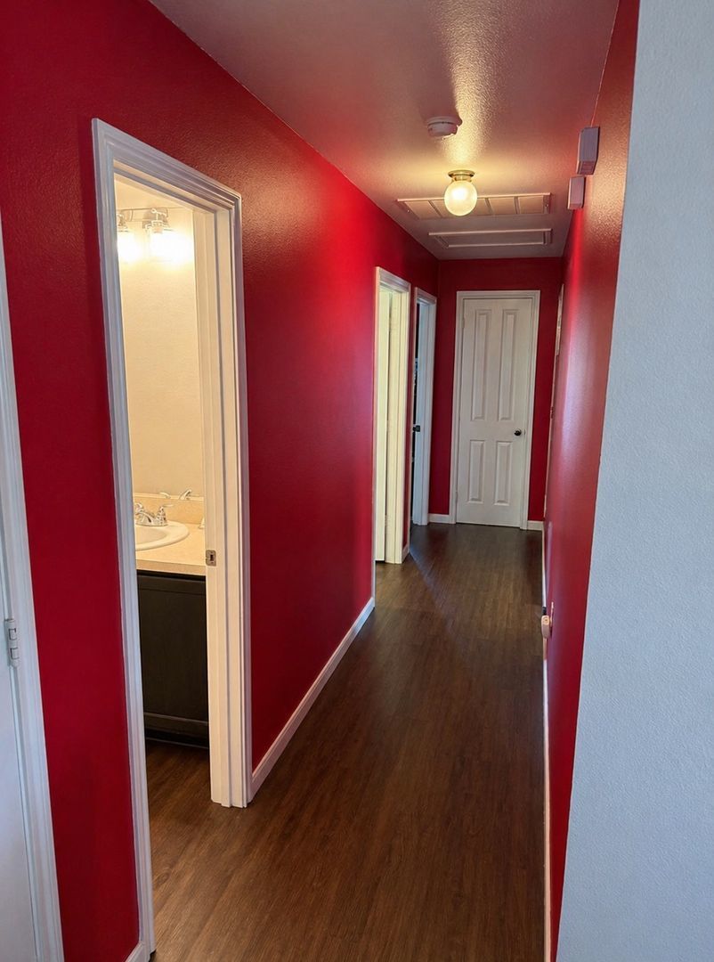 Charming Home Near Bonton Farms & Major Dallas Conveniences – Move-In Ready! property image