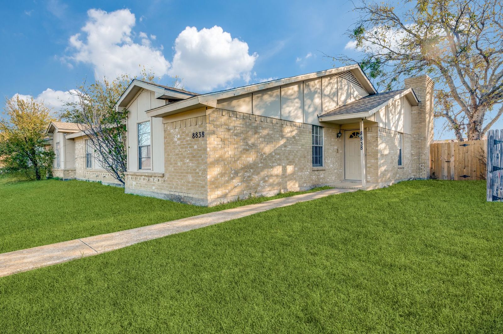 Charming 3-Bedroom Home Near Eagle Mountain Lake – Spacious, Updated & Ideally Located property image