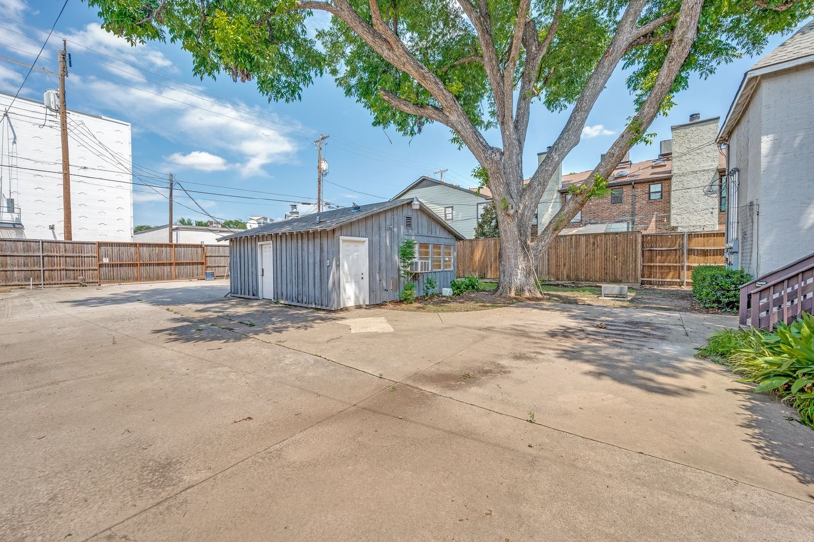 Modern Oak Lawn Living | Stylish Townhome Minutes from Uptown & Turtle Creek property image