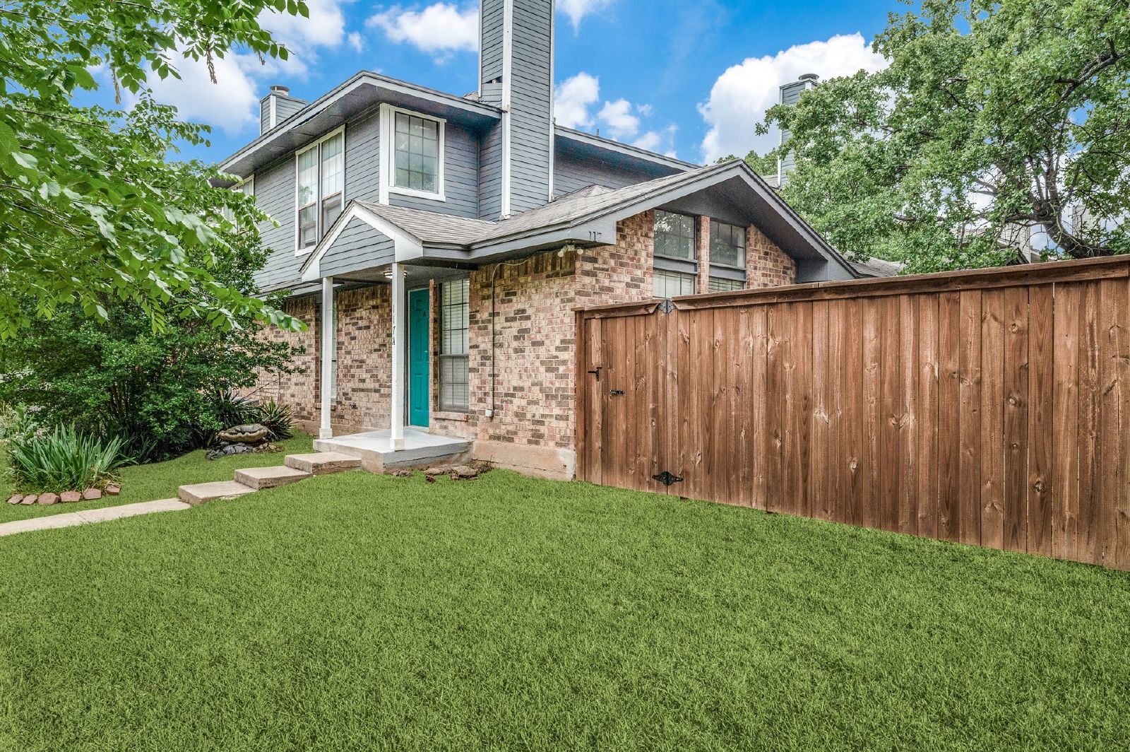 Spacious 3-Bedroom Townhome in the Heart of Kennedale property image