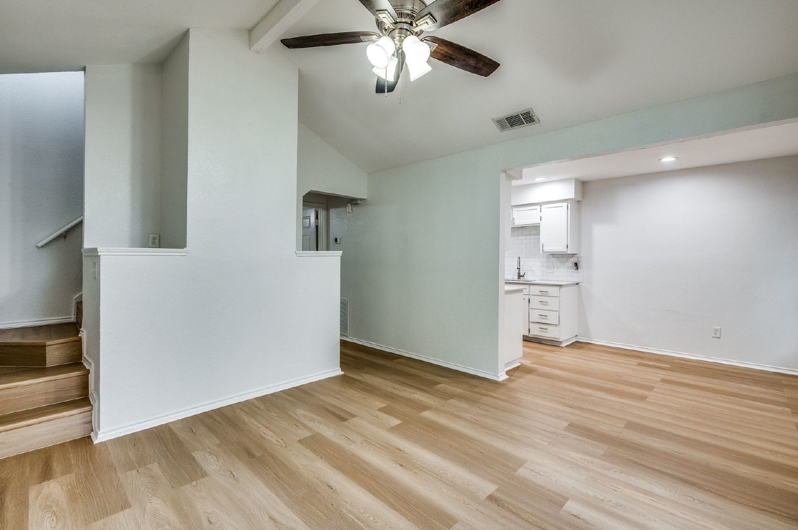 Spacious 3-Bedroom Townhome in the Heart of Kennedale property image