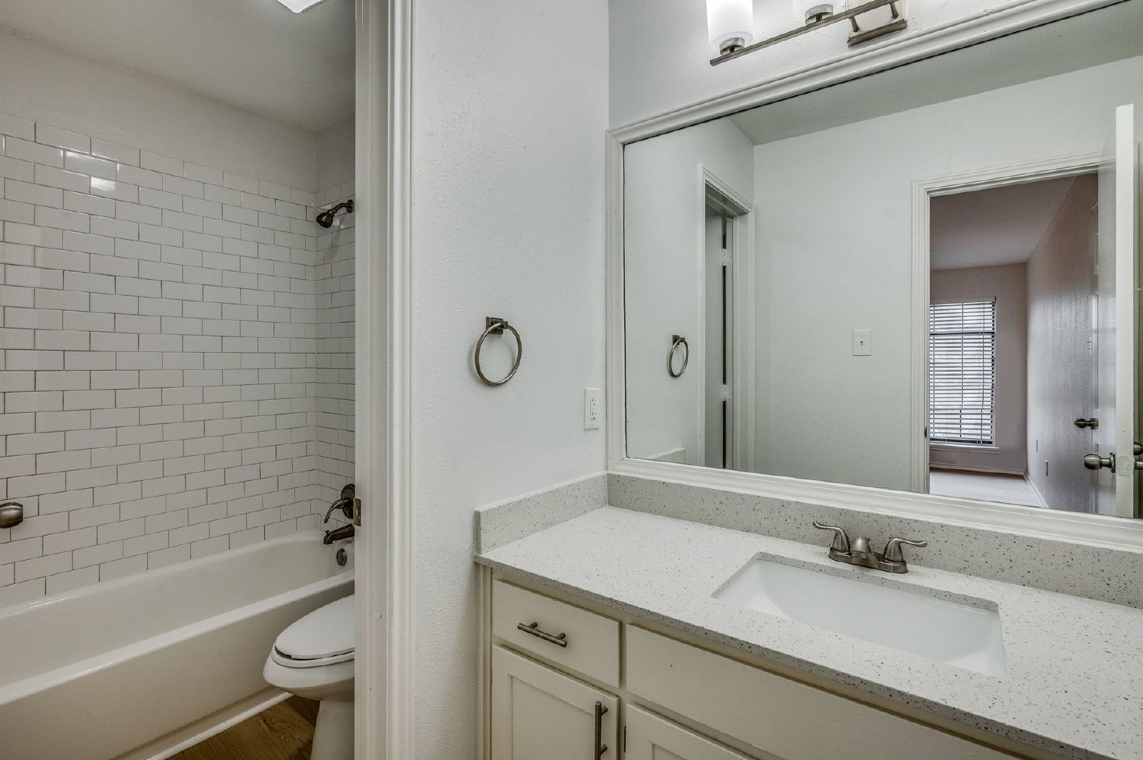 Spacious 3-Bedroom Townhome in the Heart of Kennedale property image