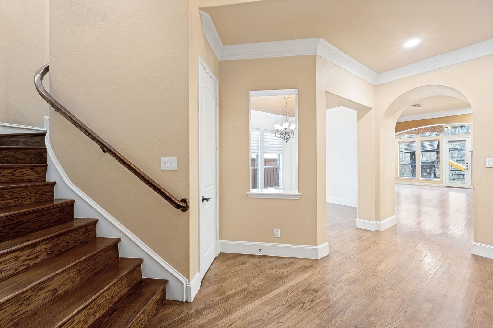 Luxury 3-Bedroom Home with Theater, Game Room & Private Office property image