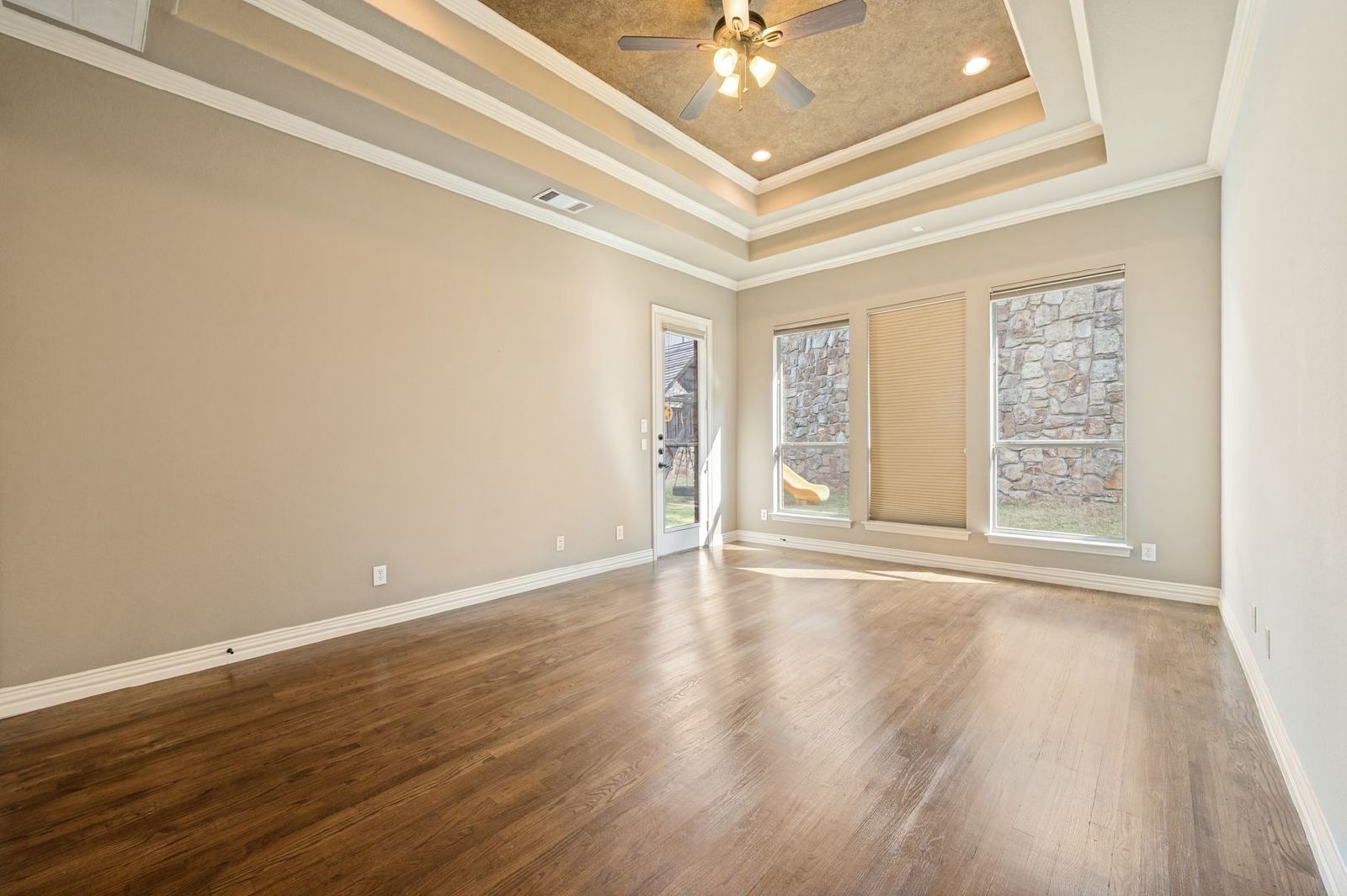 Luxury 3-Bedroom Home with Theater, Game Room & Private Office property image