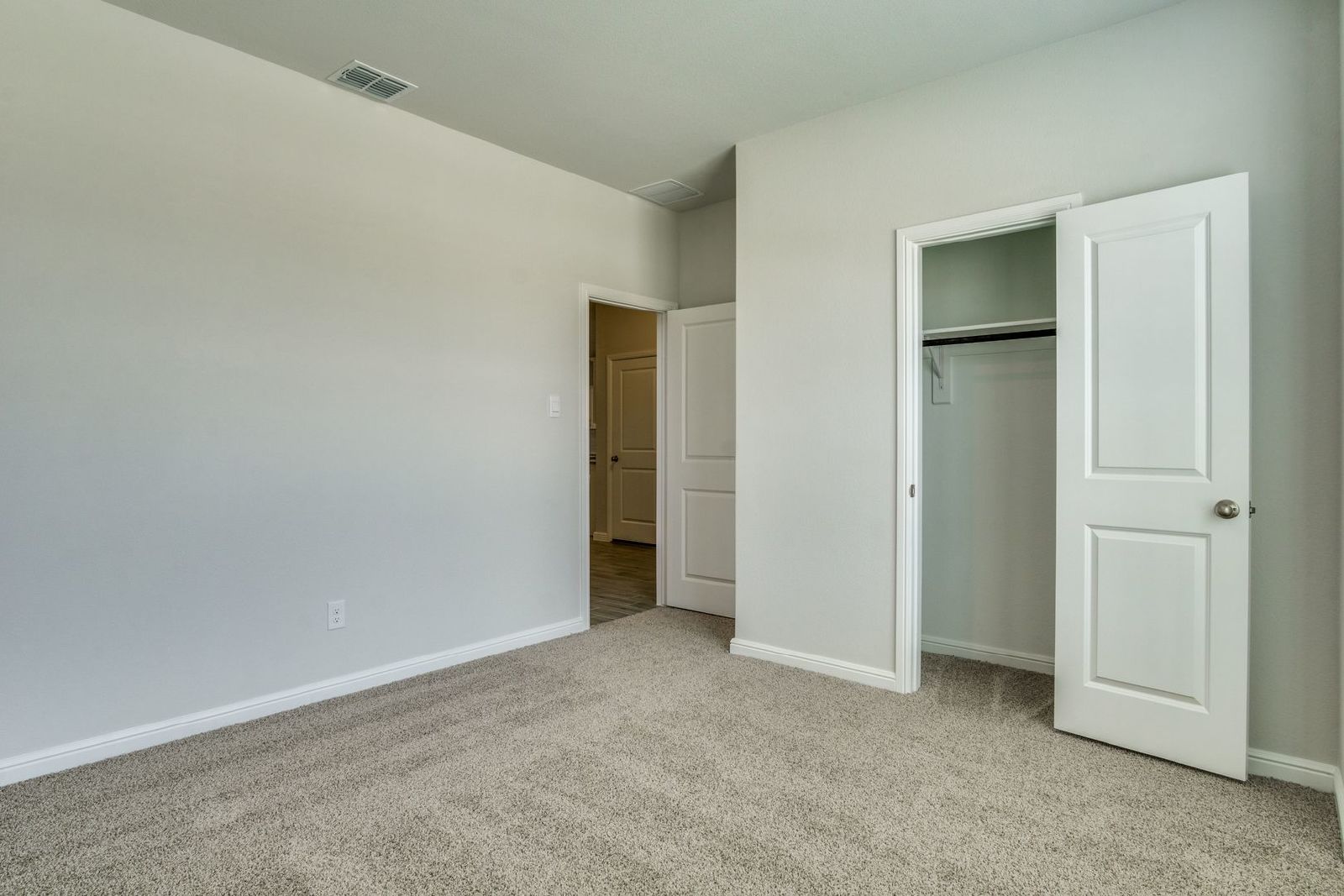 Beautiful New Build – Crowley ISD! property image