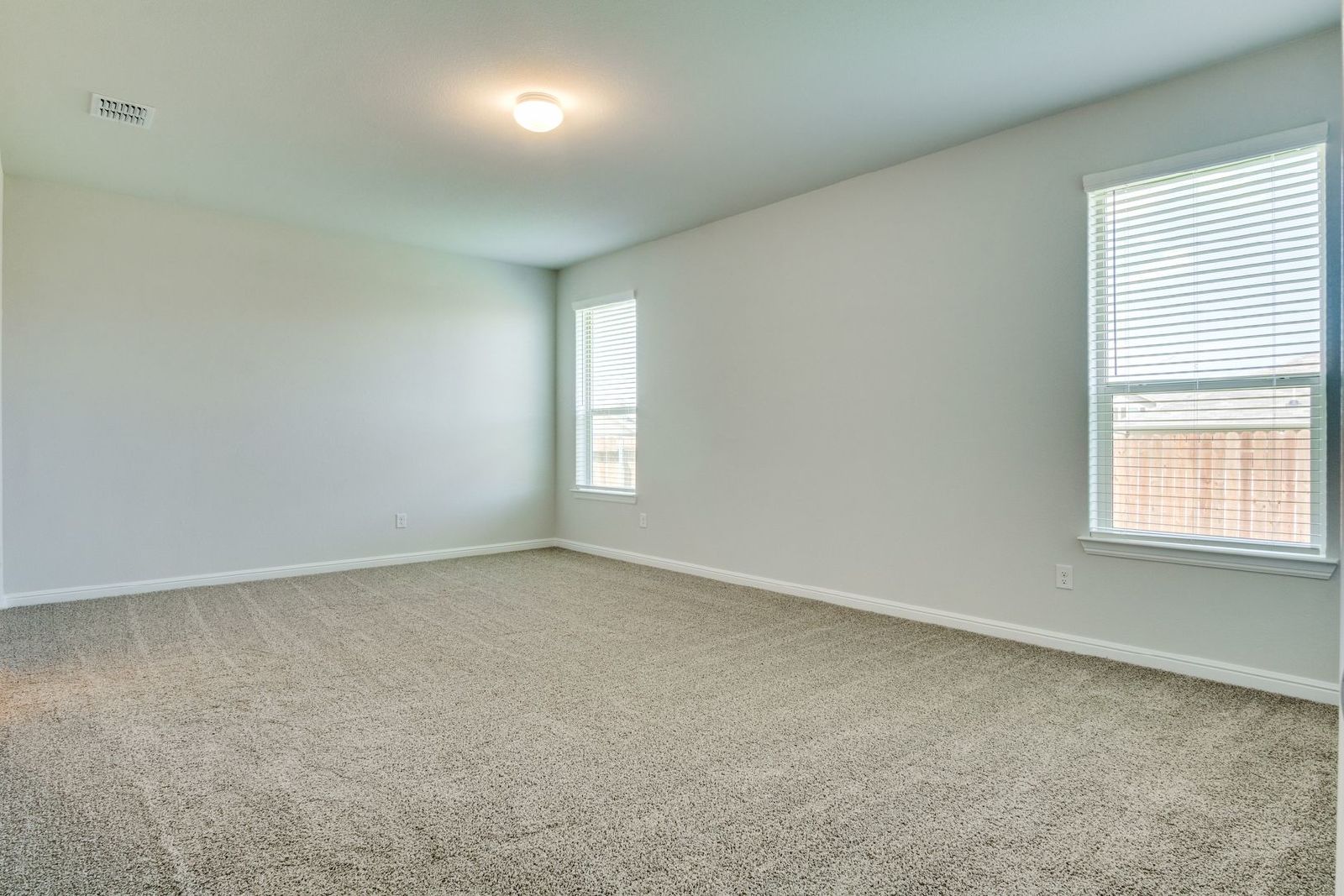 Beautiful New Build – Crowley ISD! property image