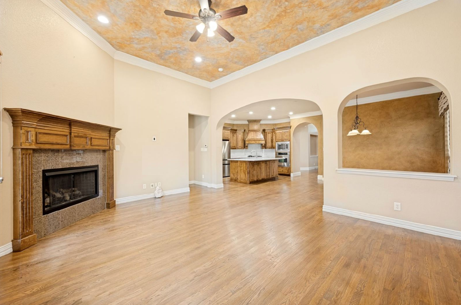 Luxury 3-Bedroom Home with Theater, Game Room & Private Office property image