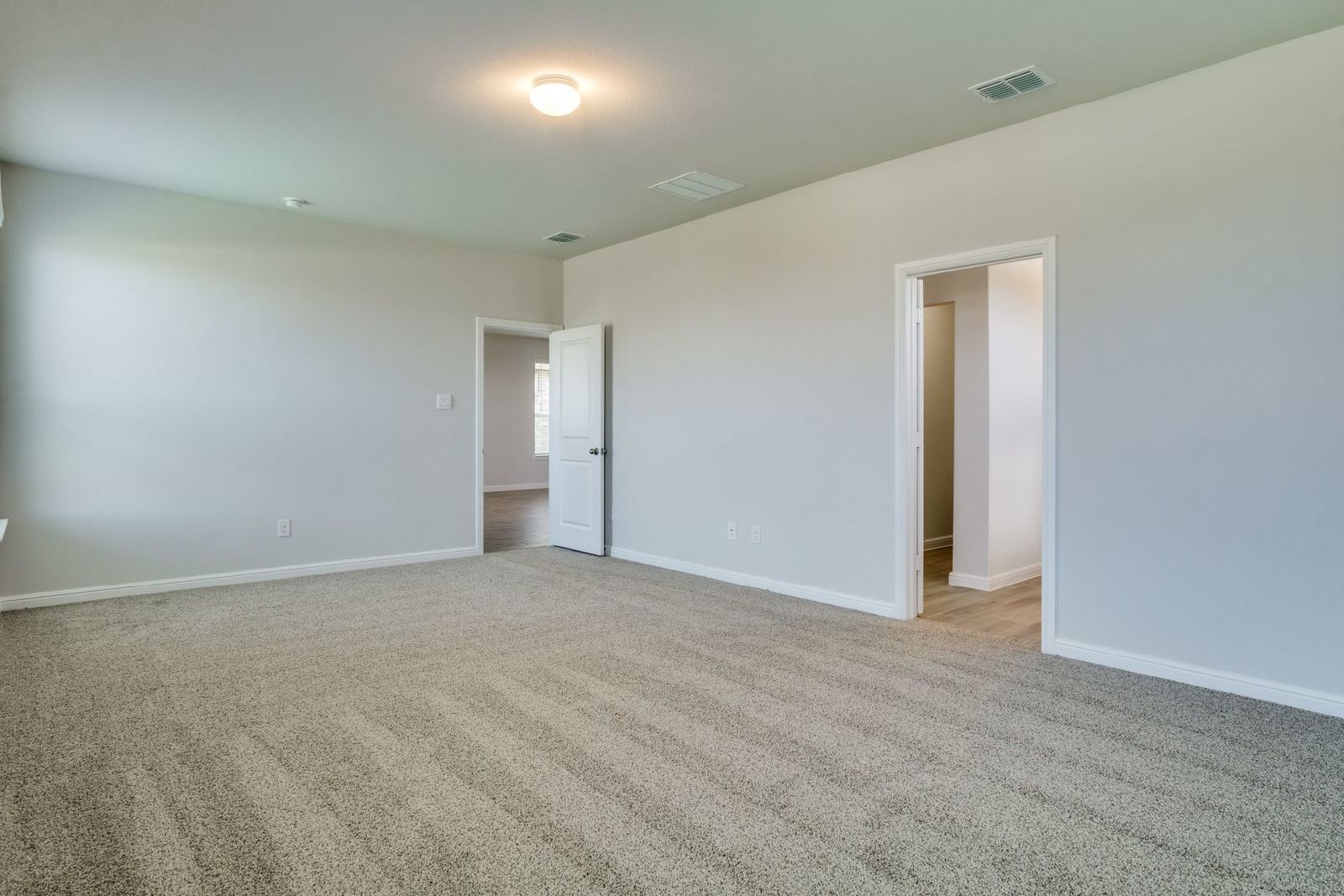 Beautiful New Build – Crowley ISD! property image