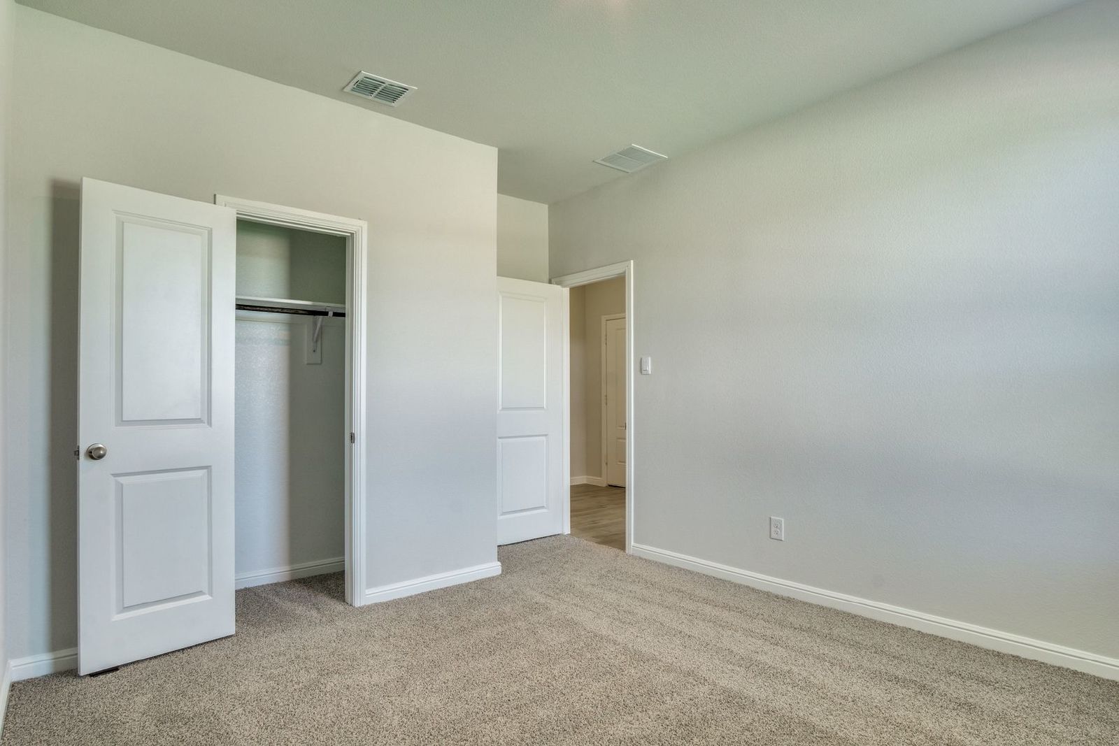 Beautiful New Build – Crowley ISD! property image