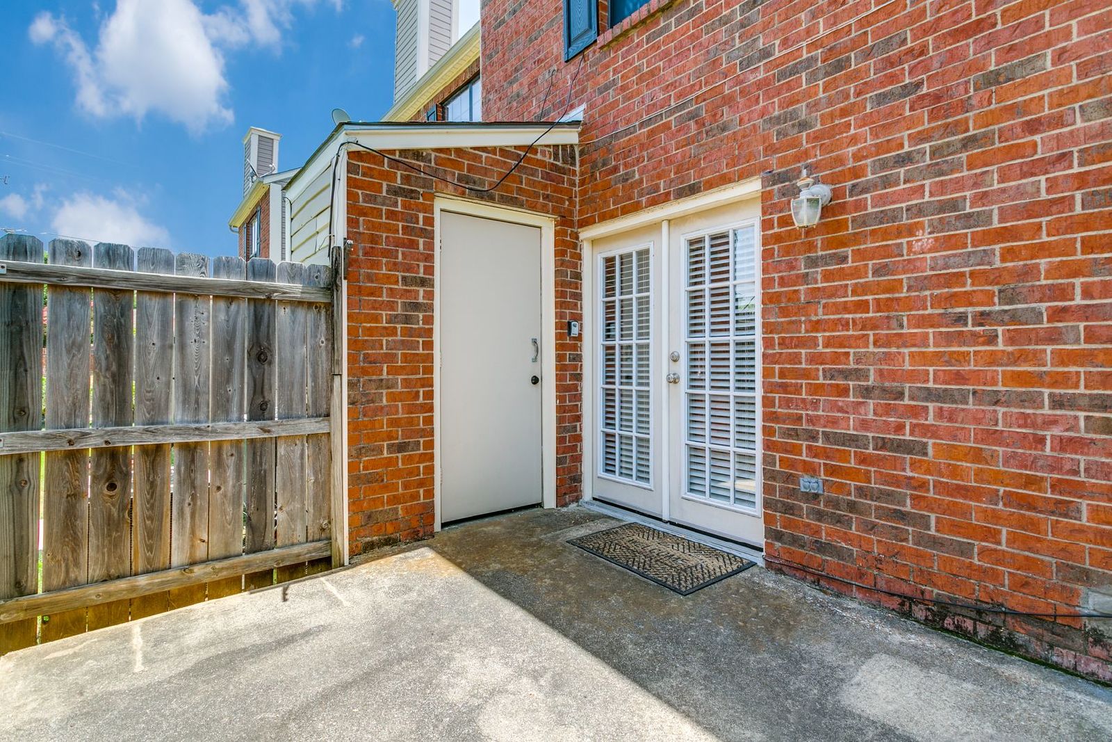 Charming 2-Bedroom Condo in Coppell! property image