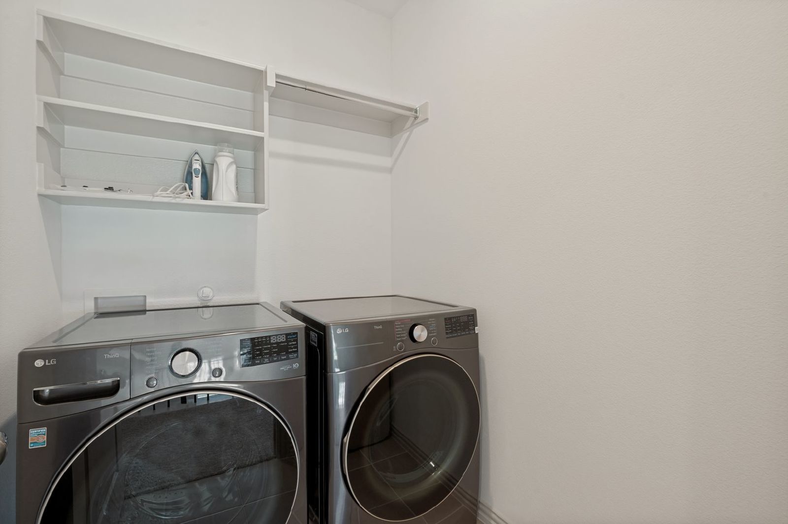 Furnished Modern Townhome in Frisco property image