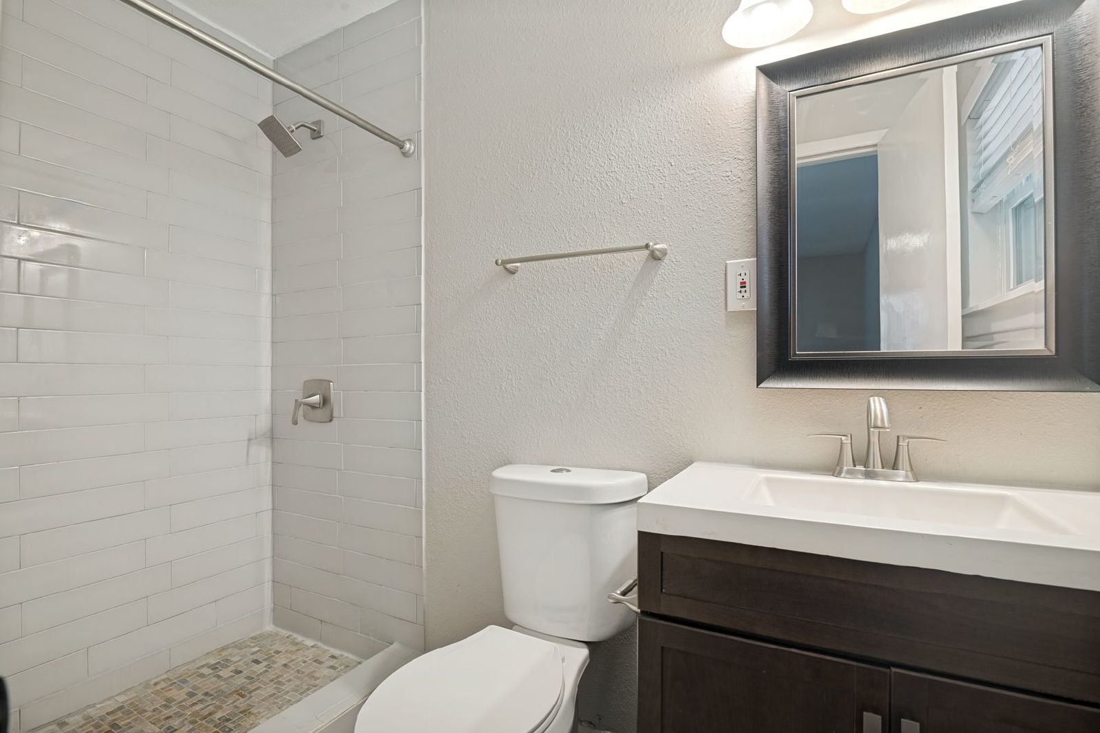 Charming 3-Bedroom Home in East Dallas property image