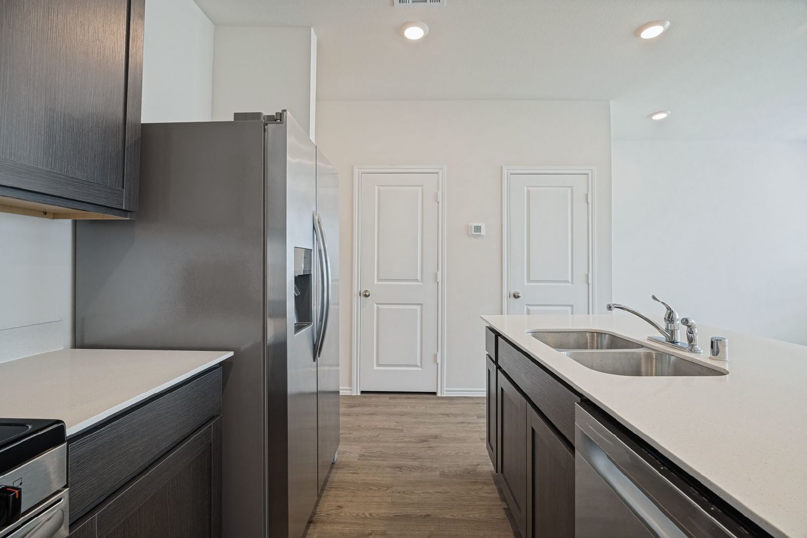 Modern 2-Bedroom Townhome in Princeton – 209 Tall Cedar Way property image