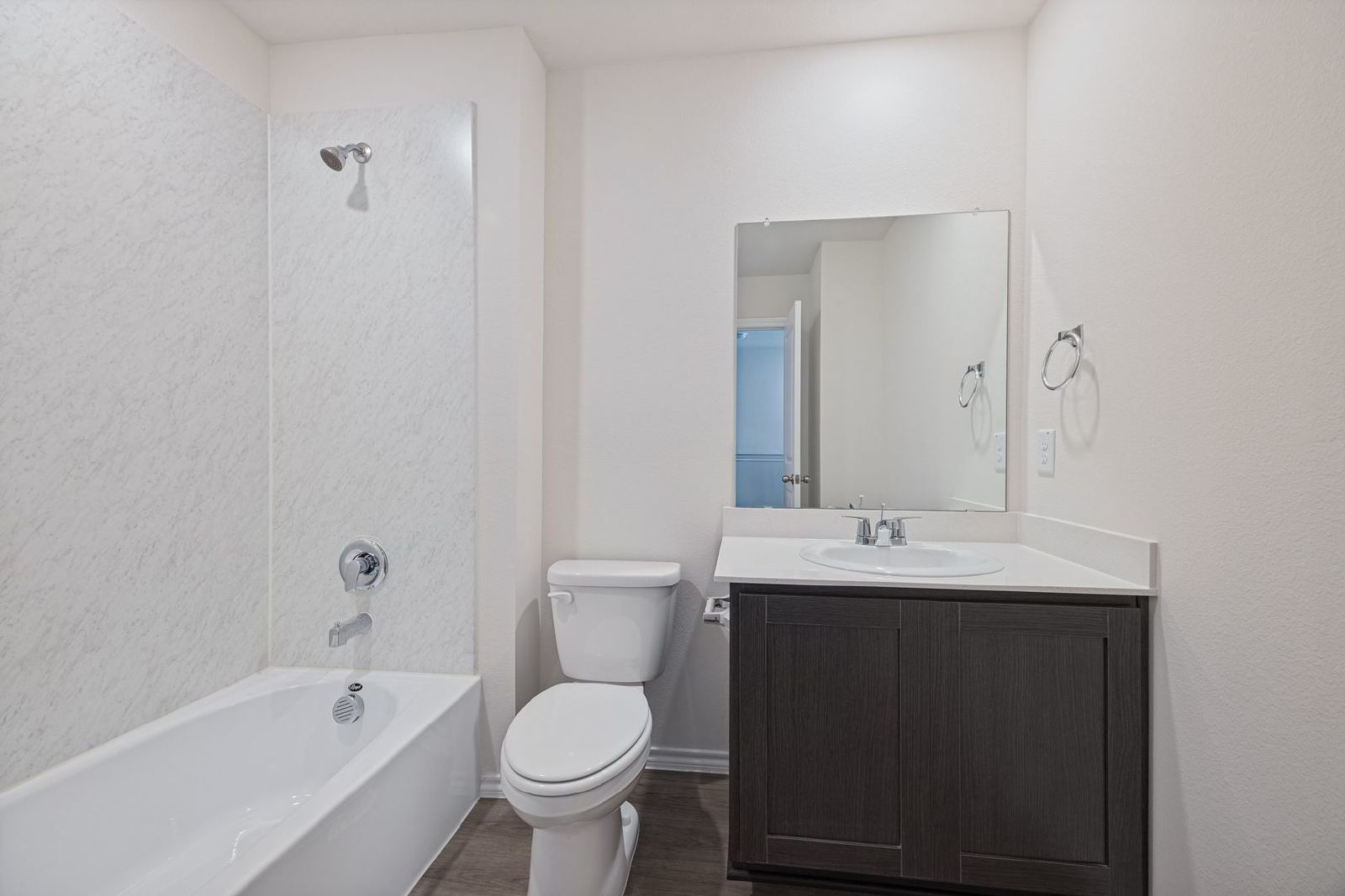Modern 2-Bedroom Townhome in Princeton – 209 Tall Cedar Way property image