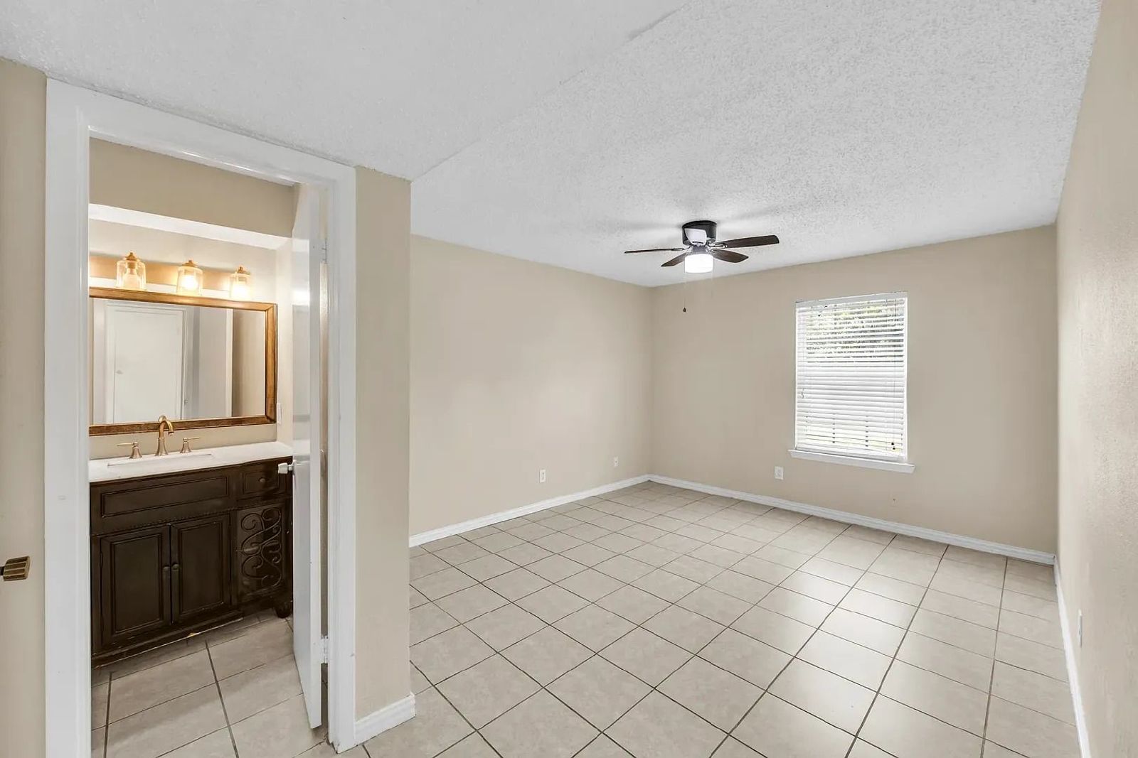 Spacious Irving Townhome | 2 Bed, 2 Bath | Pet Friendly property image