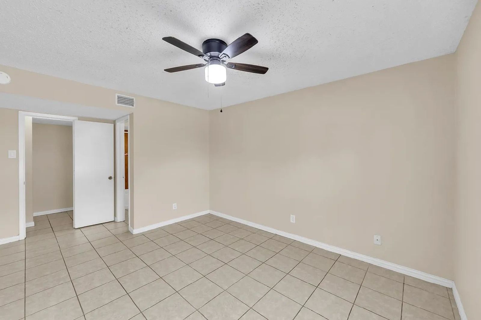 Spacious Irving Townhome | 2 Bed, 2 Bath | Pet Friendly property image