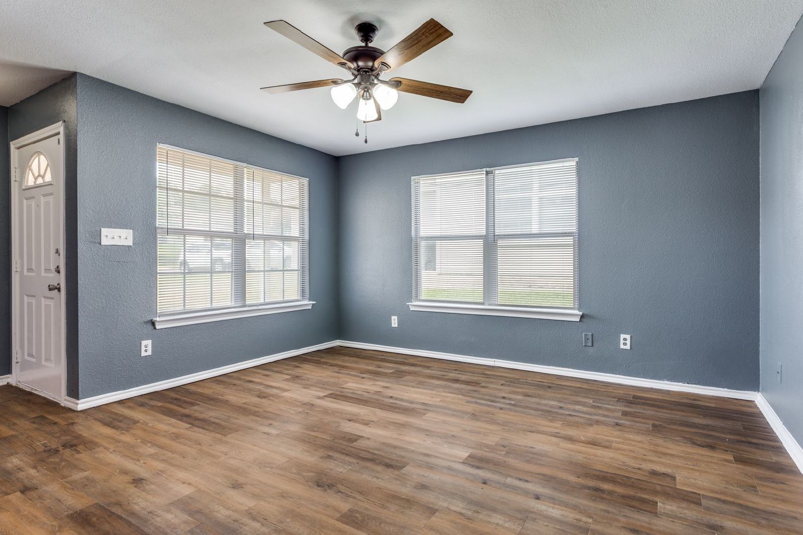 Move-In Ready 3-Bedroom Duplex - Comfort & Convenience in West Fort Worth! property image