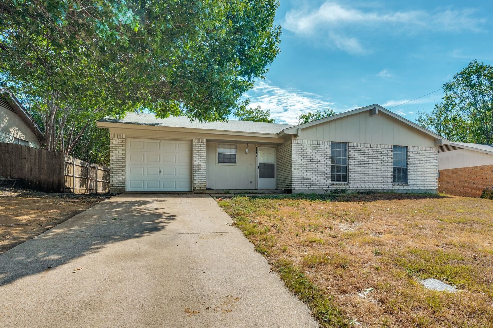 3-Bedroom Home for Rent in Cedar Hill, TX | Spacious Yard & Attached Garage property image