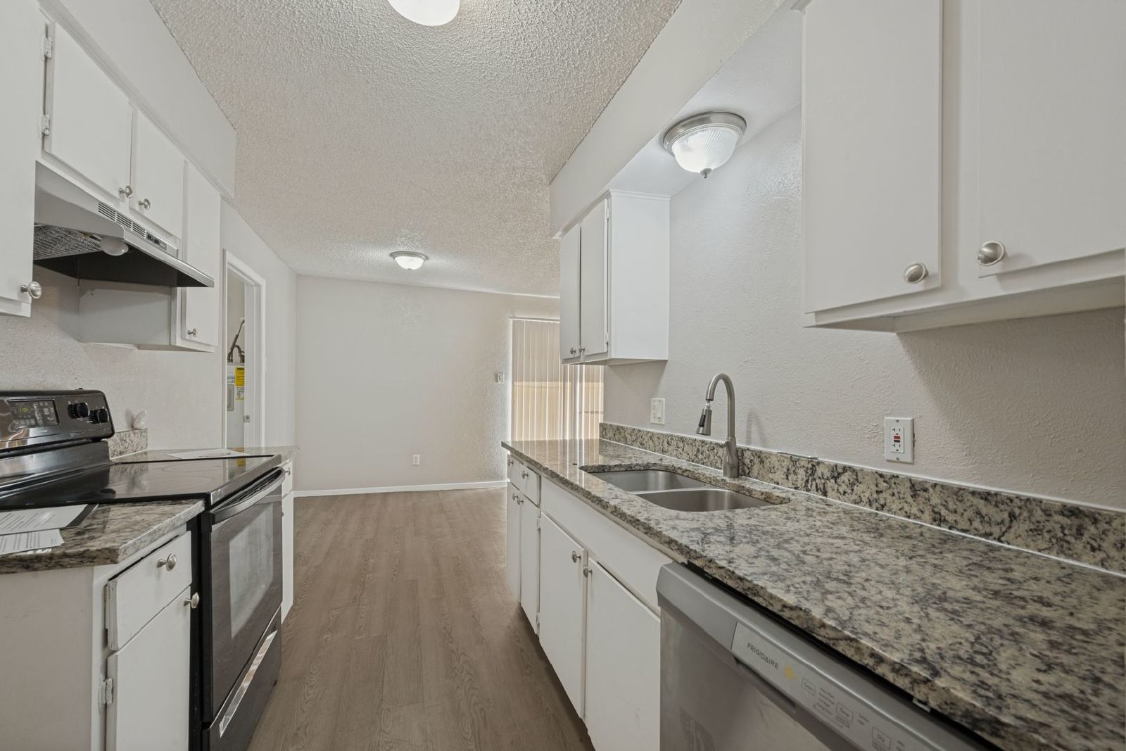 3-Bedroom Home for Rent in Cedar Hill, TX | Spacious Yard & Attached Garage property image
