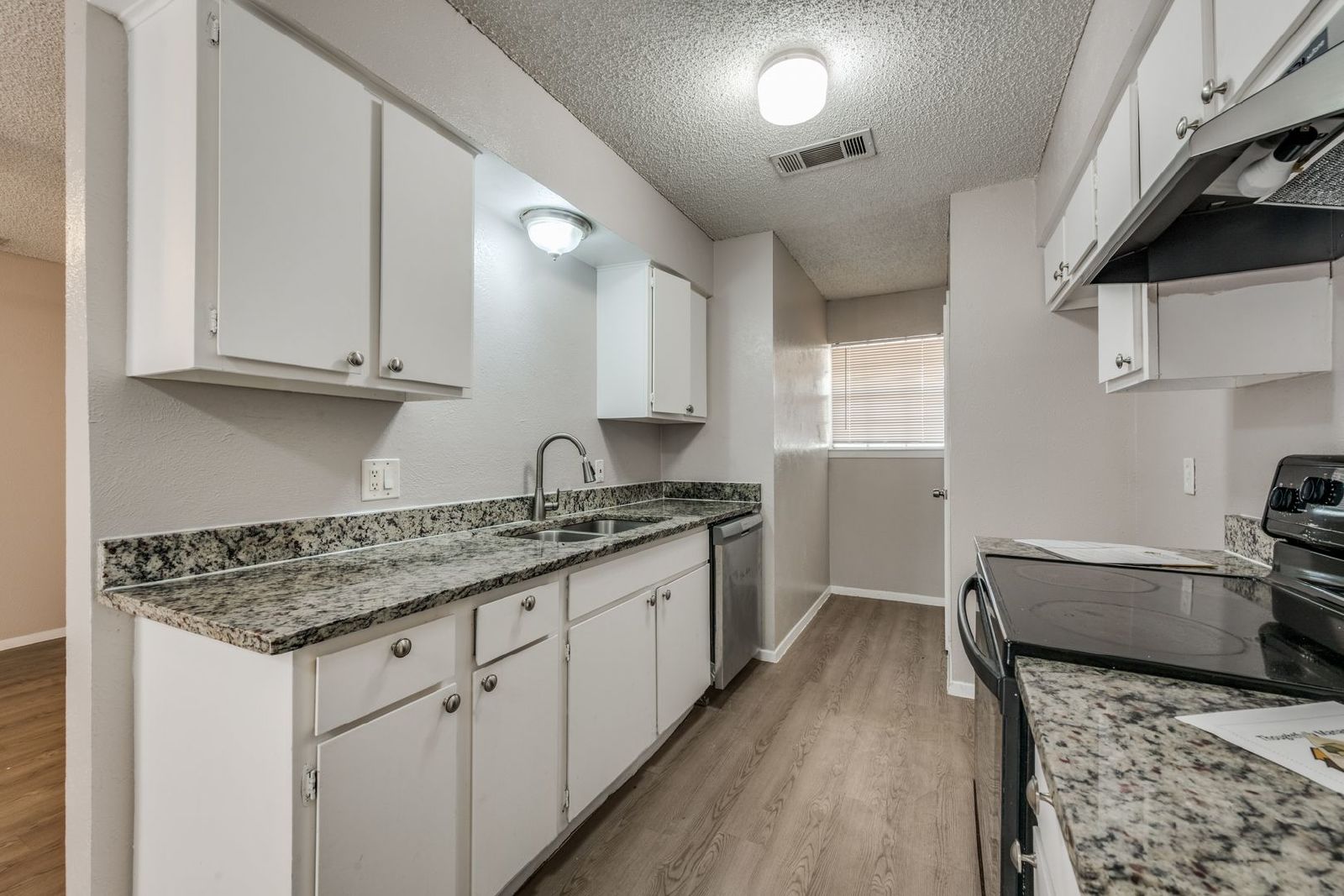 3-Bedroom Home for Rent in Cedar Hill, TX | Spacious Yard & Attached Garage property image