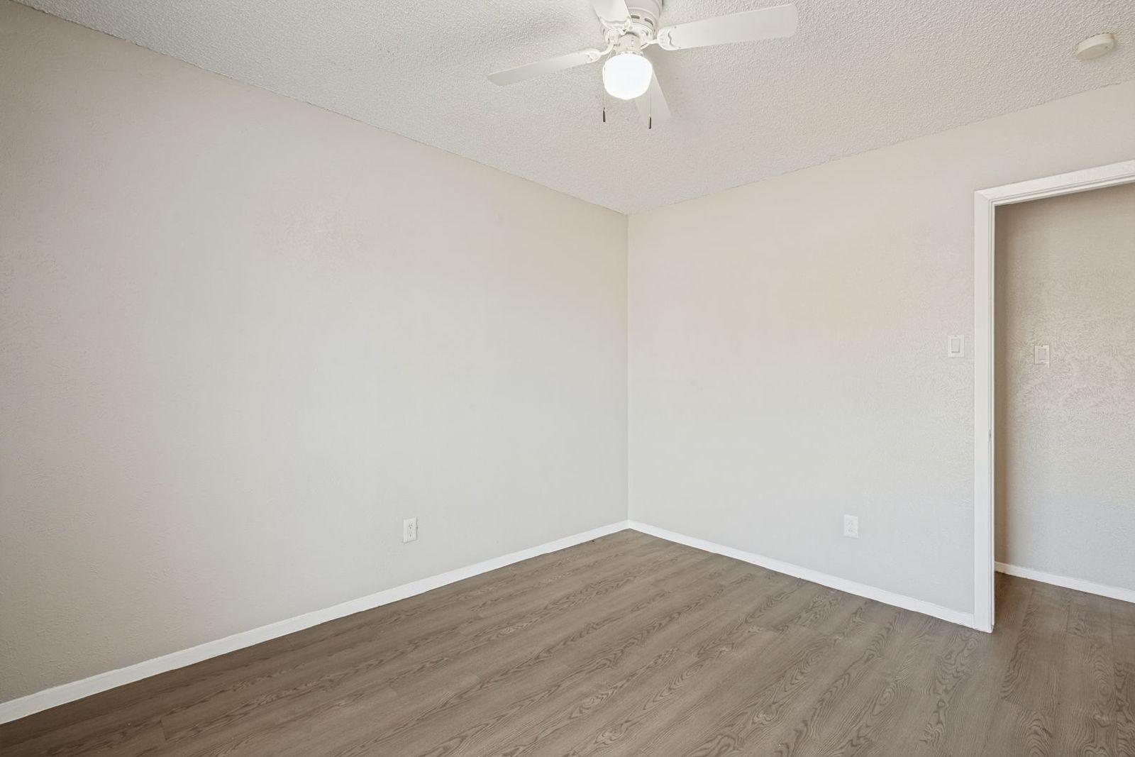 3-Bedroom Home for Rent in Cedar Hill, TX | Spacious Yard & Attached Garage property image