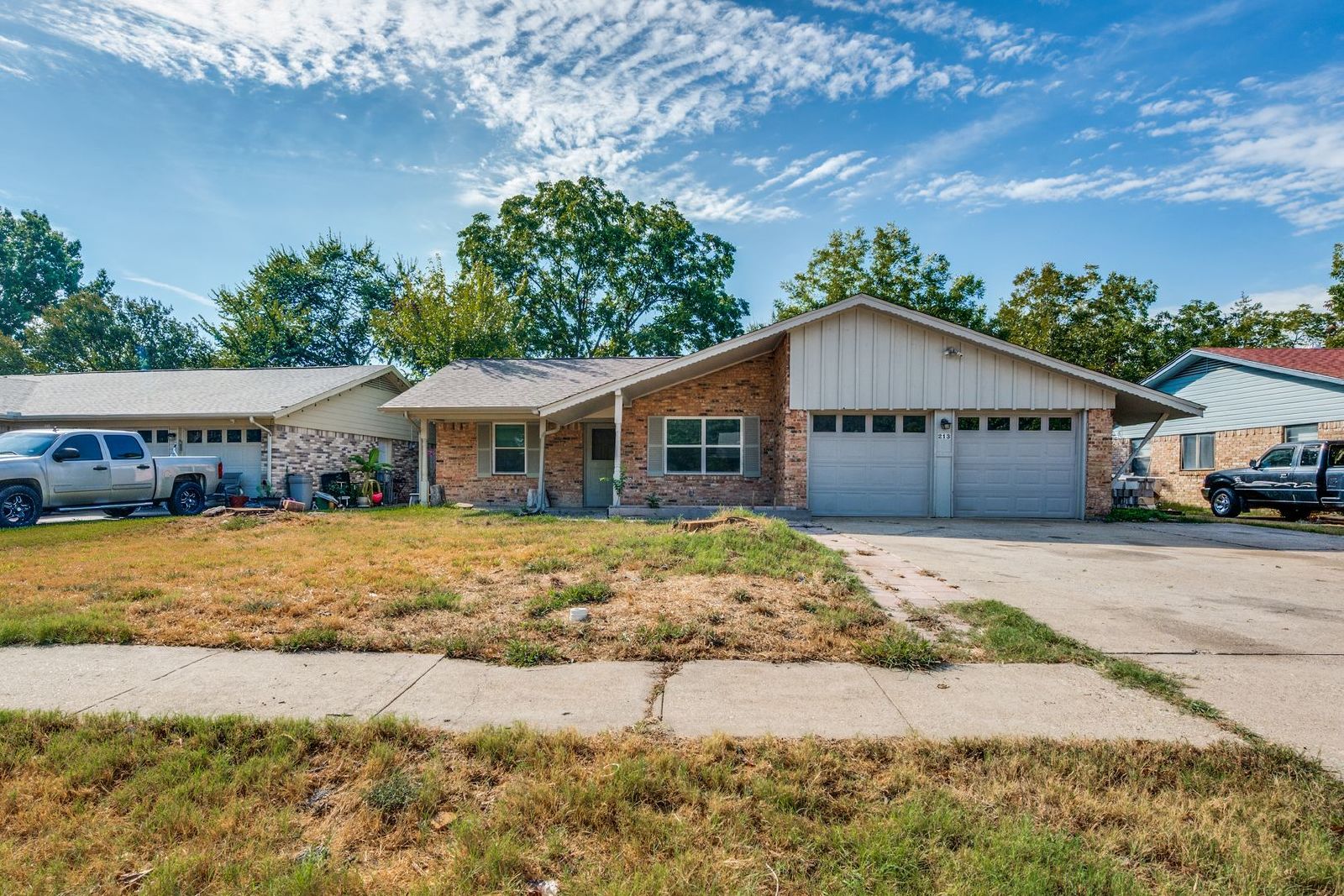 Spacious & Move-In Ready: Charming 4-Bedroom Home in Grand Prairie! property image