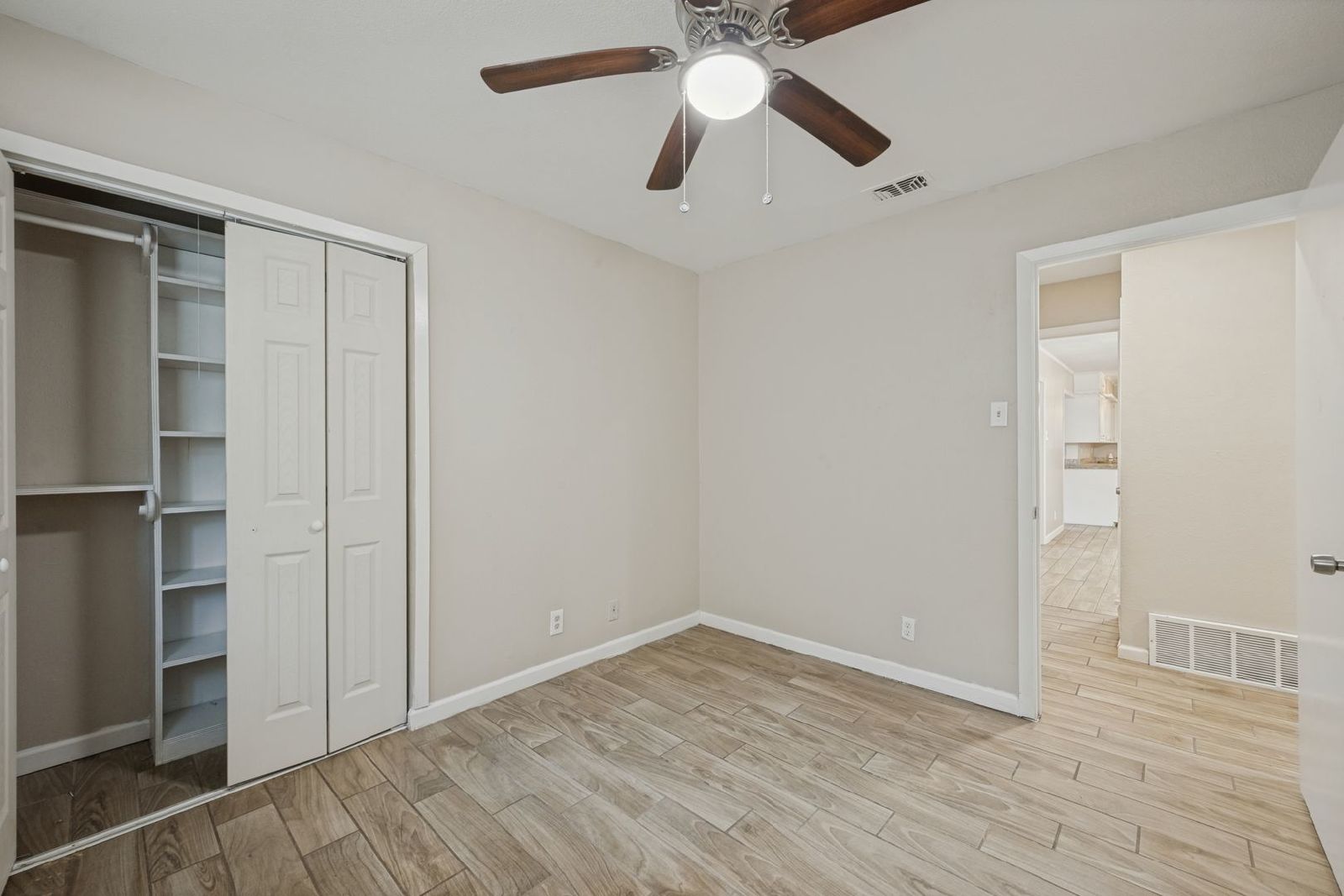 Spacious & Move-In Ready: Charming 4-Bedroom Home in Grand Prairie! property image