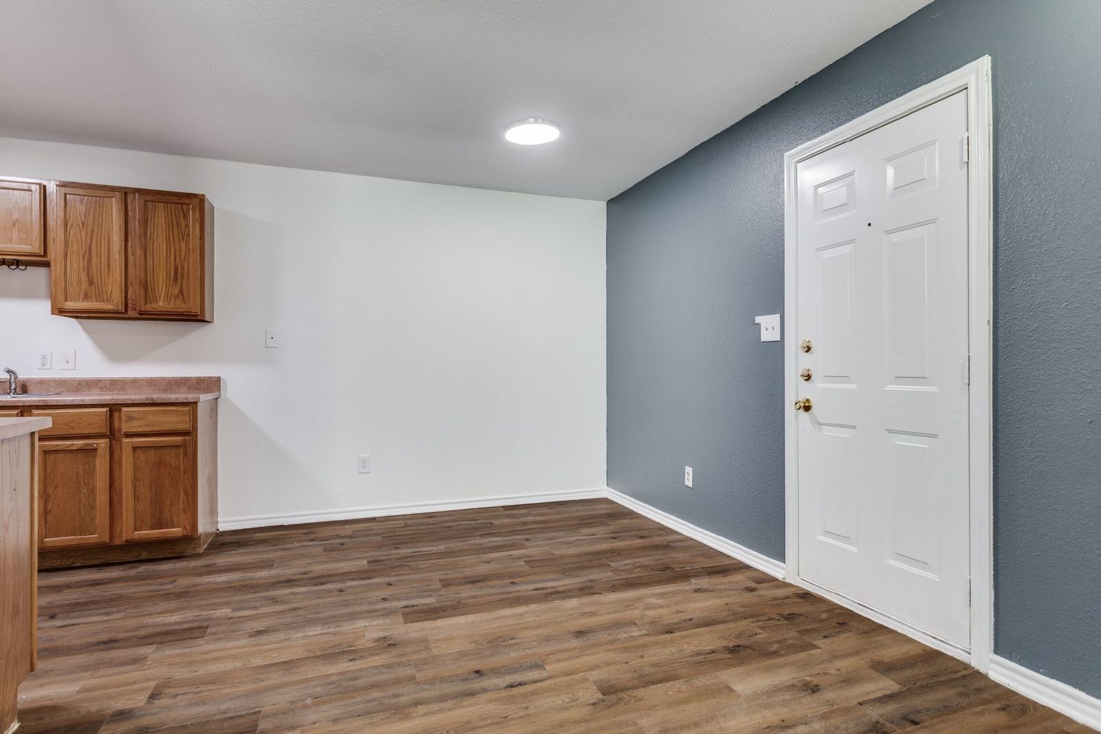 Move-In Ready 3-Bedroom Duplex - Comfort & Convenience in West Fort Worth! property image