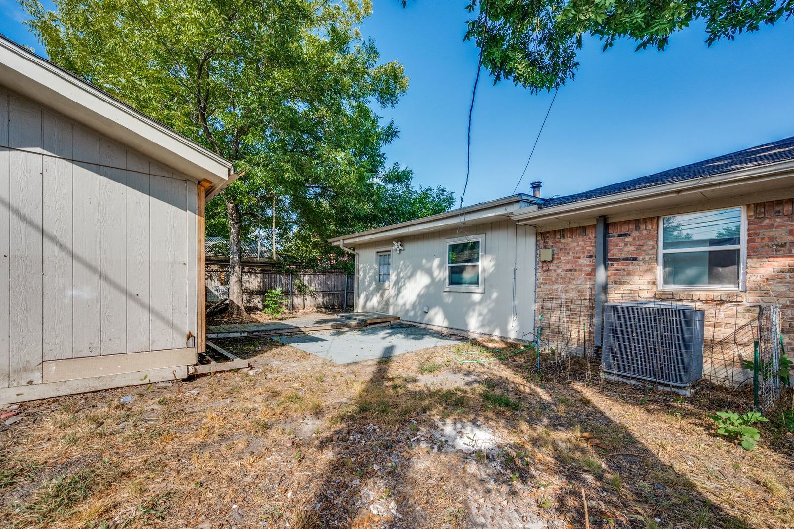 Spacious & Move-In Ready: Charming 4-Bedroom Home in Grand Prairie! property image