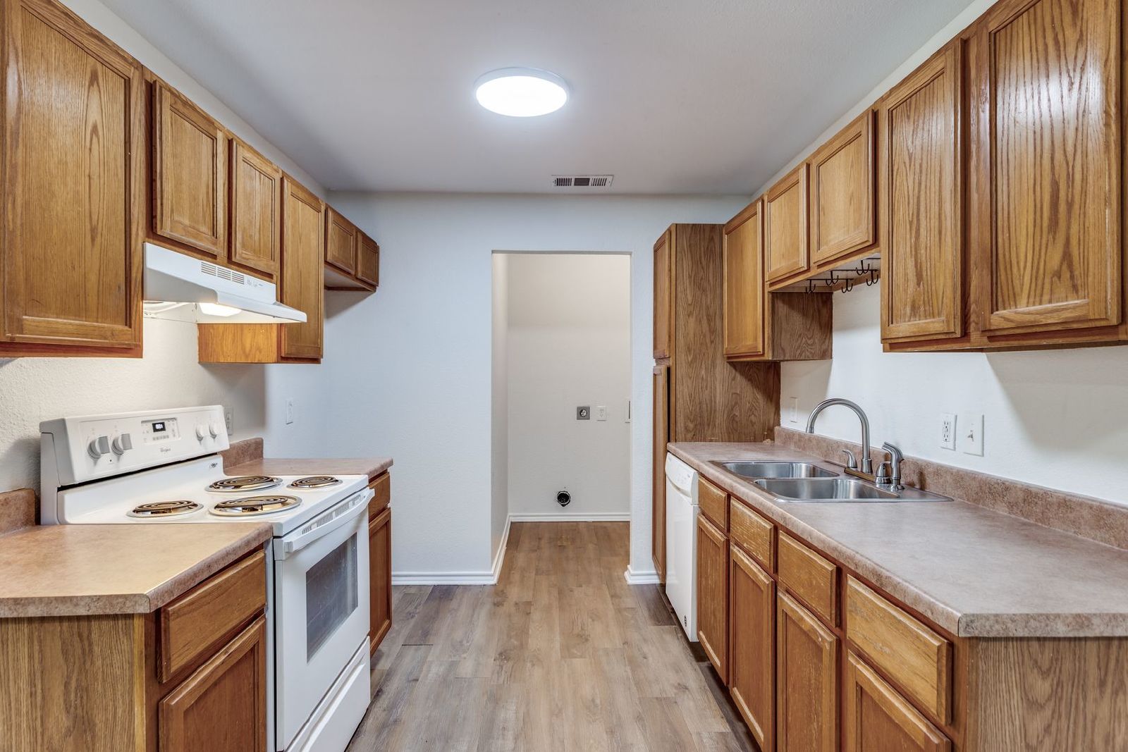 Move-In Ready 3-Bedroom Duplex - Comfort & Convenience in West Fort Worth! property image