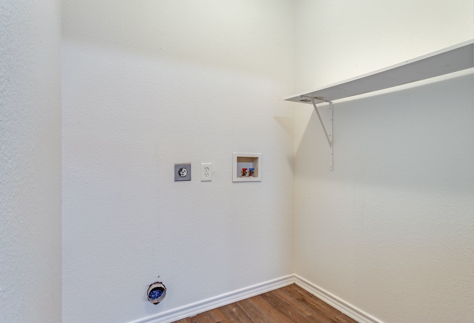 Move-In Ready 3-Bedroom Duplex - Comfort & Convenience in West Fort Worth! property image