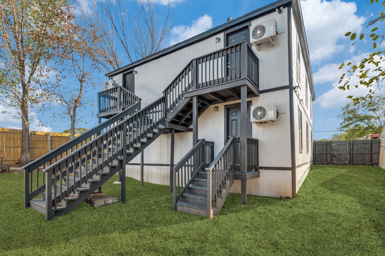 Fully Remodeled 1-Bedroom | Modern & Move-In Ready | Pet Friendly property image