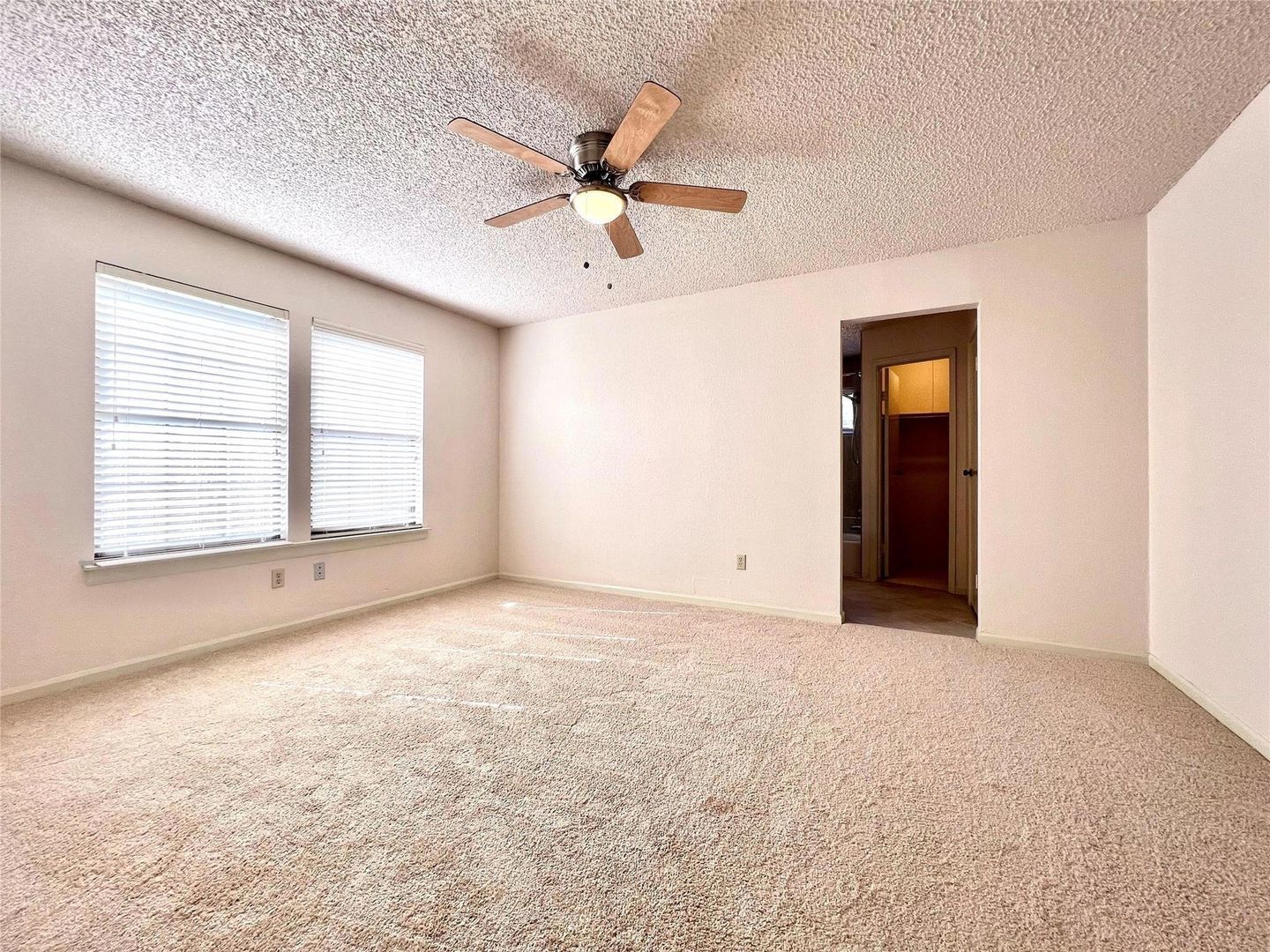 Beautiful 3-Bedroom Home with Bonus Guest Suite in Lewisville! property image