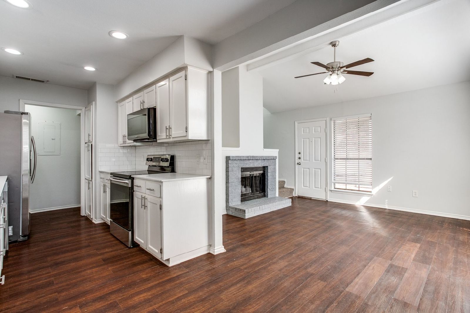 2 Bed / 2 Bath Townhome in Kennedale — Move-In Ready! property image