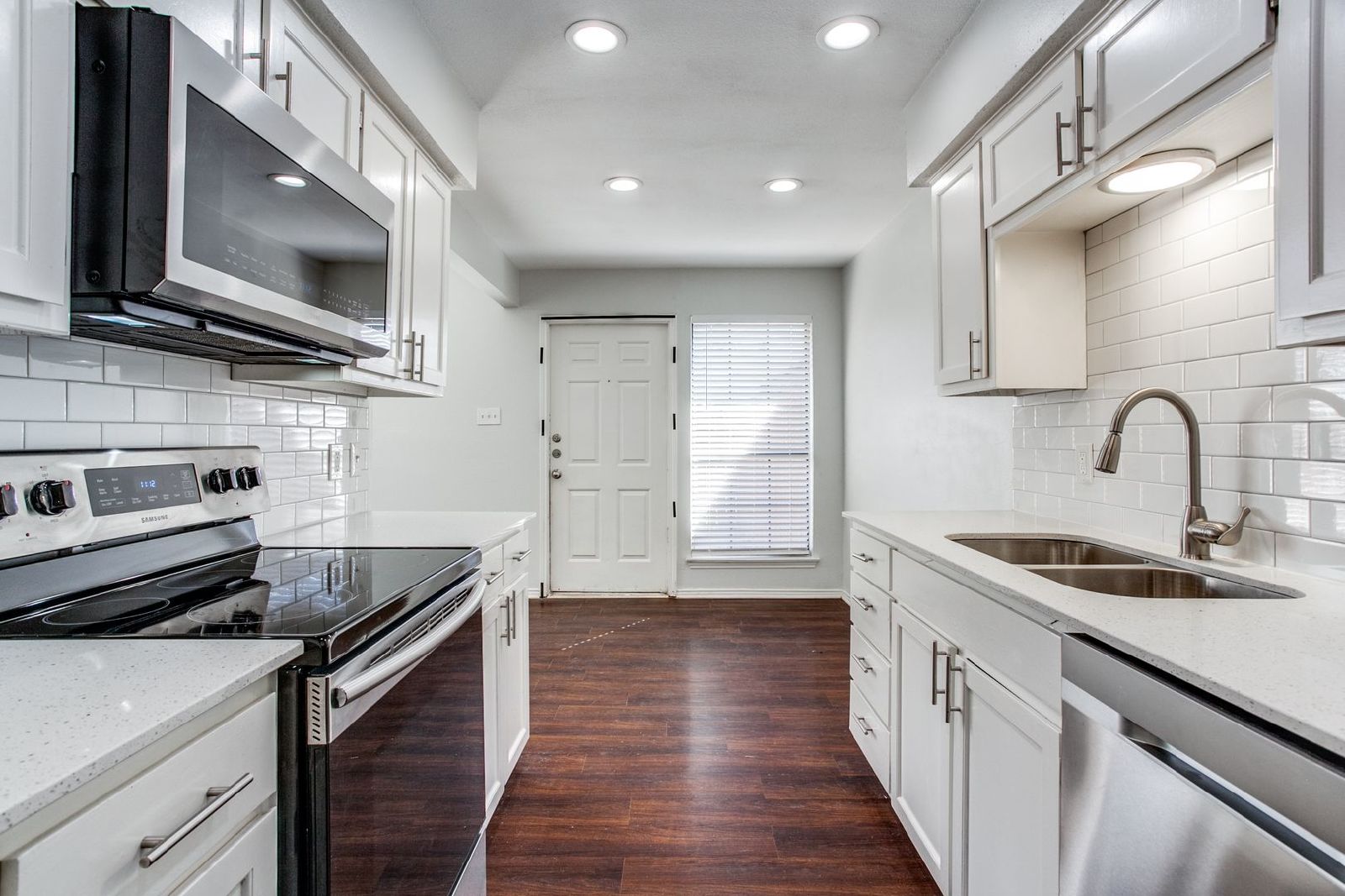 2 Bed / 2 Bath Townhome in Kennedale — Move-In Ready! property image